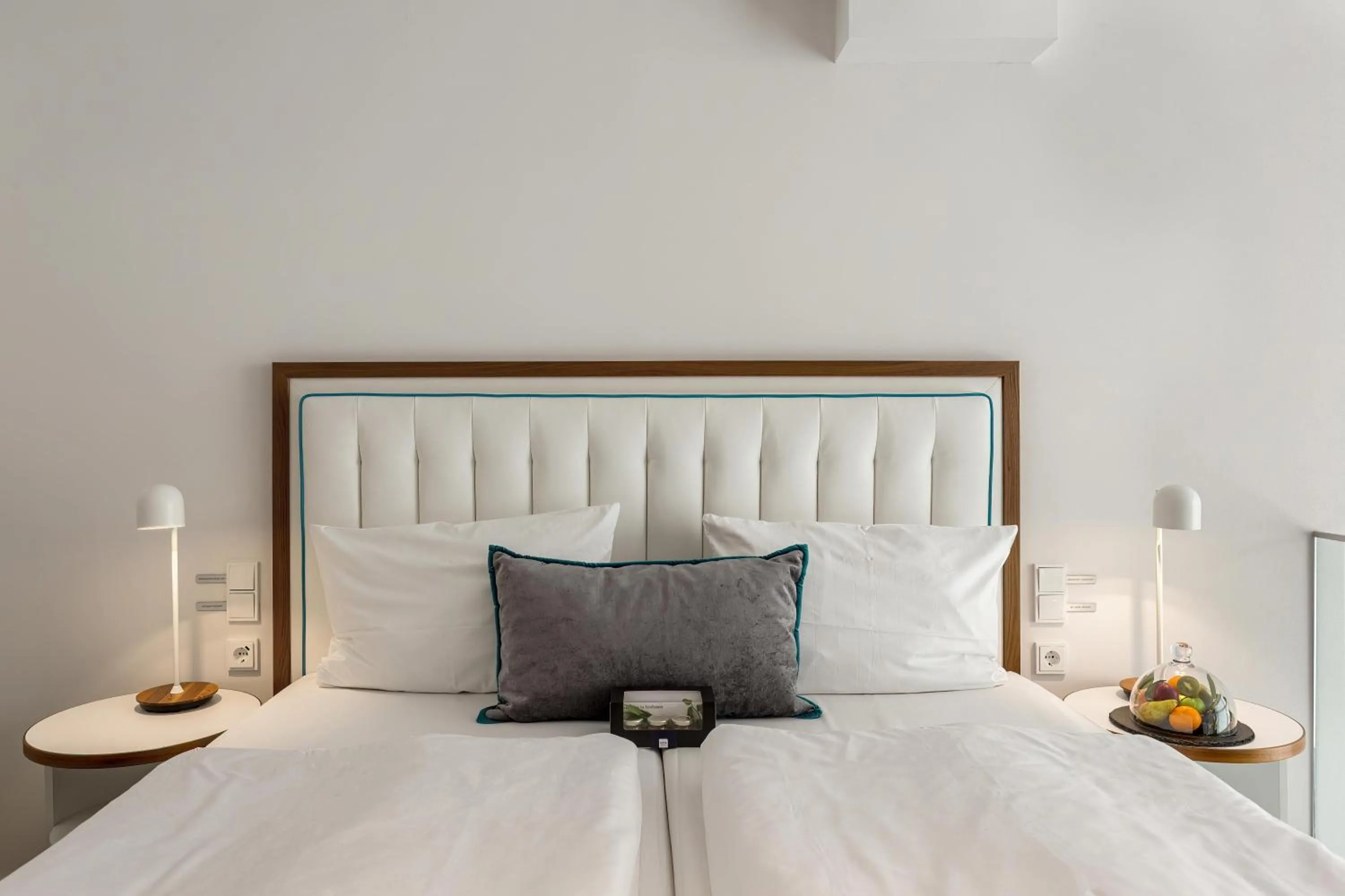 Photo of the whole room, Bed in Mercure Hotel MOA Berlin