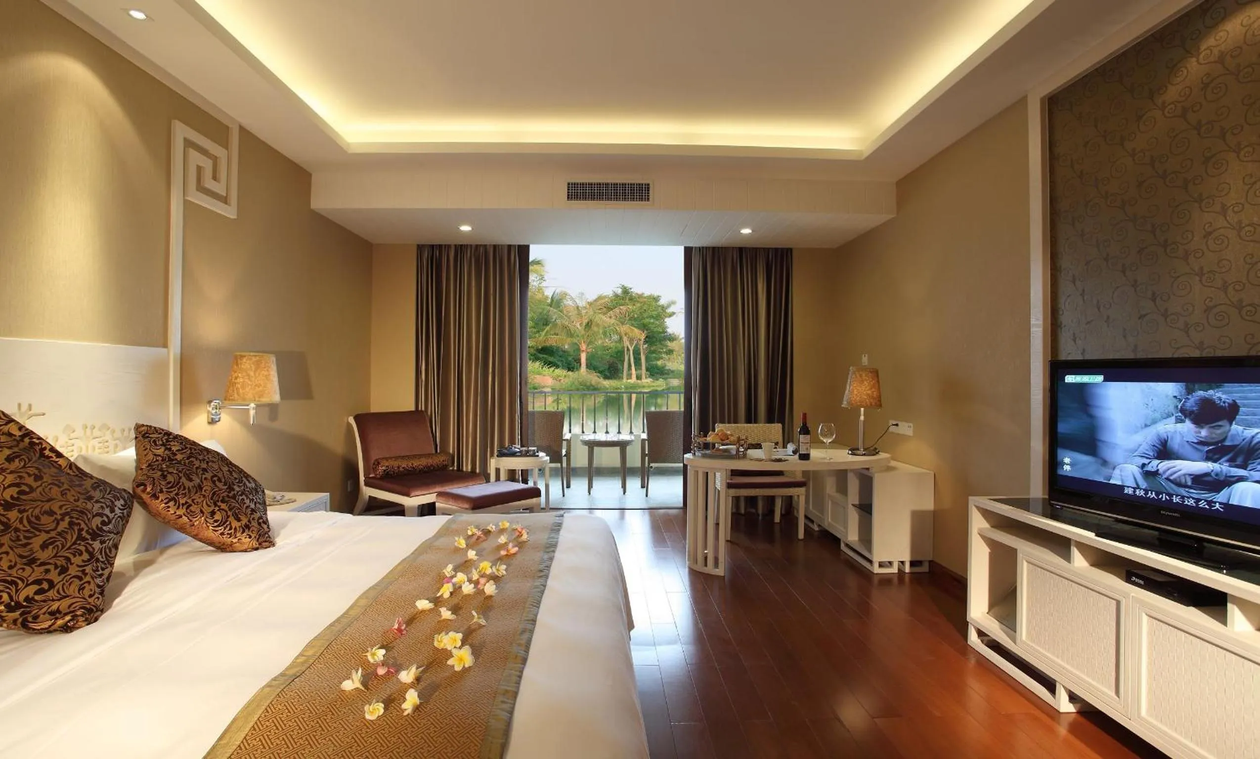 Bedroom in Luhuitou State Guesthouse & Resort