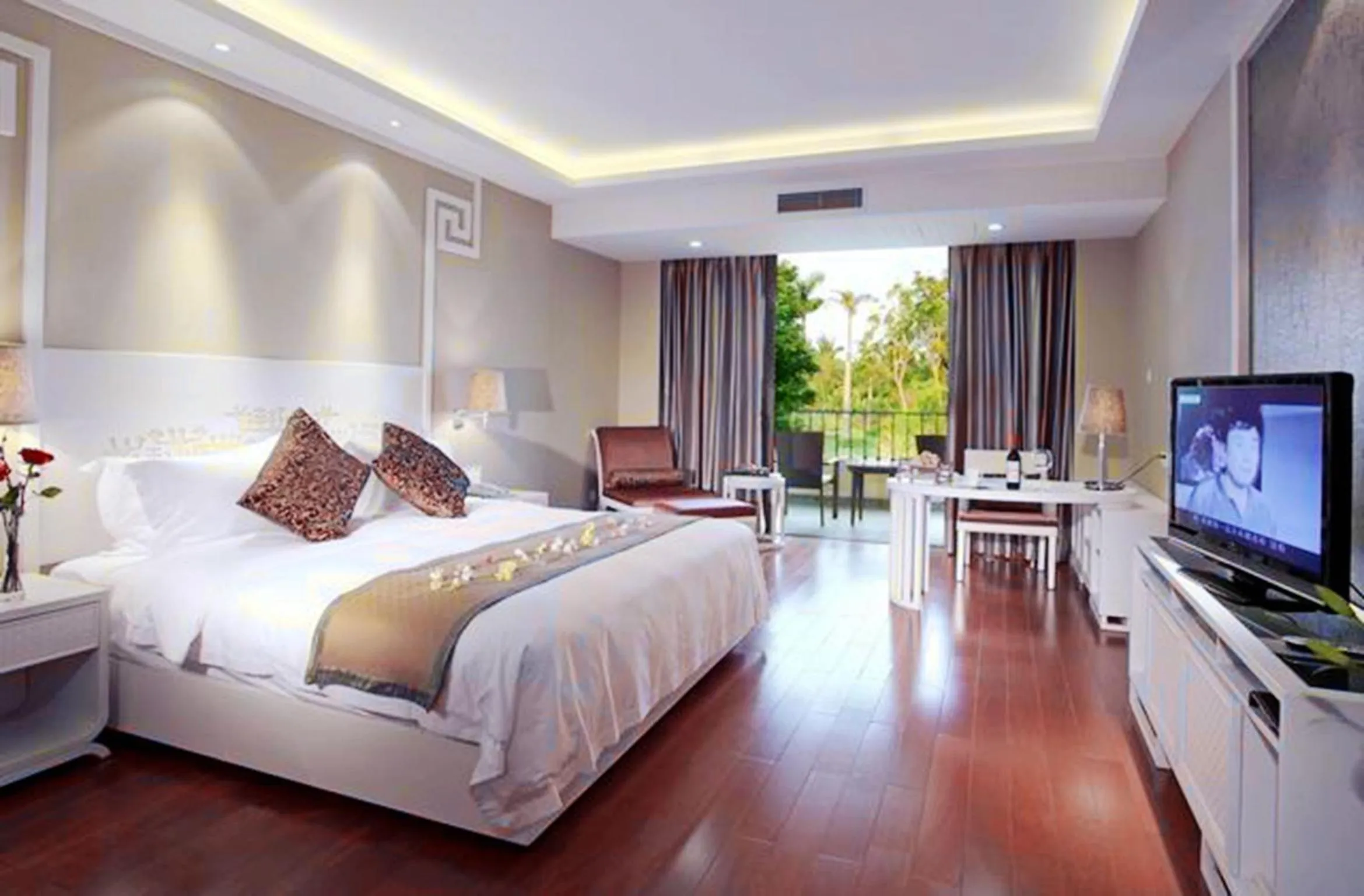 Bedroom in Luhuitou State Guesthouse & Resort