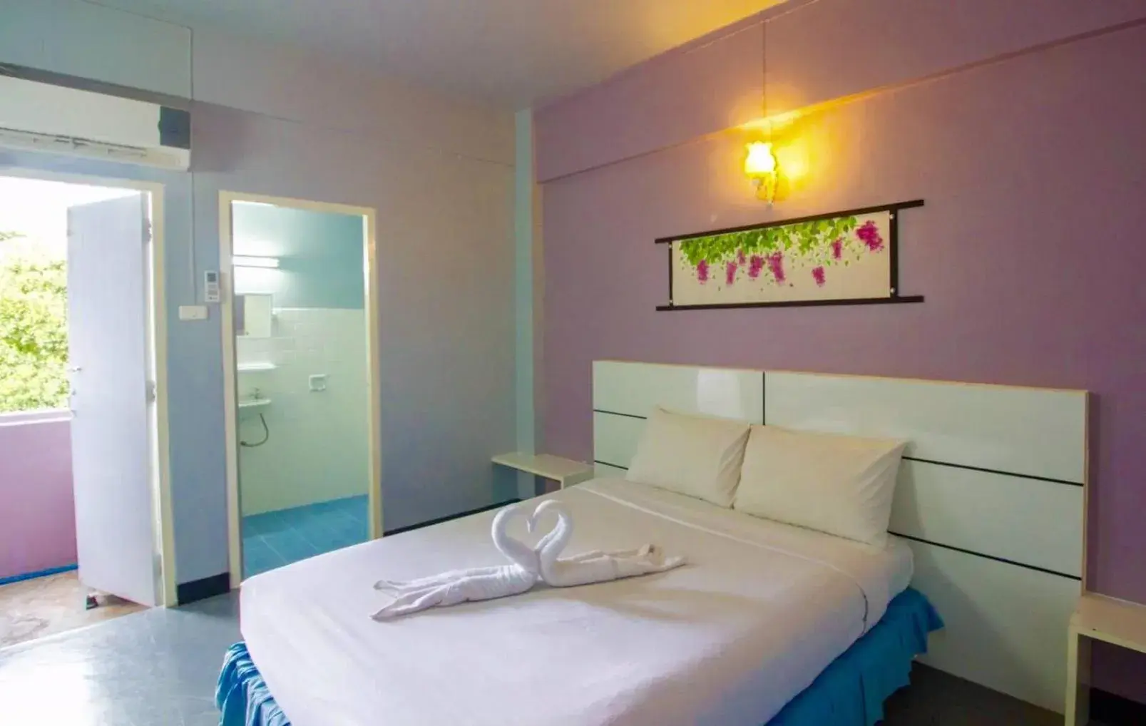 Bed in Summer Hotel Bed in Summer Hotel