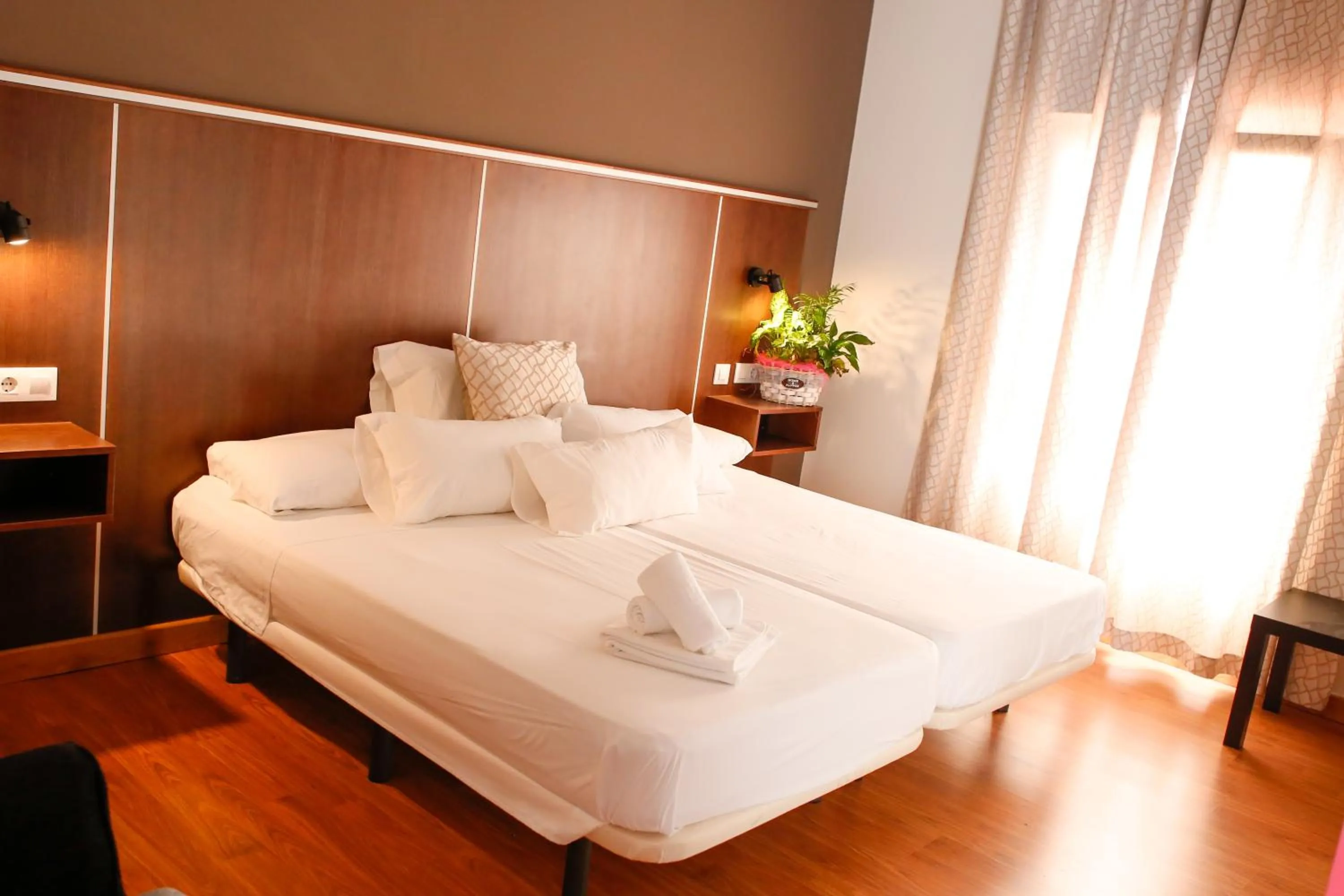 Bed in Hotel Plaza Manjón