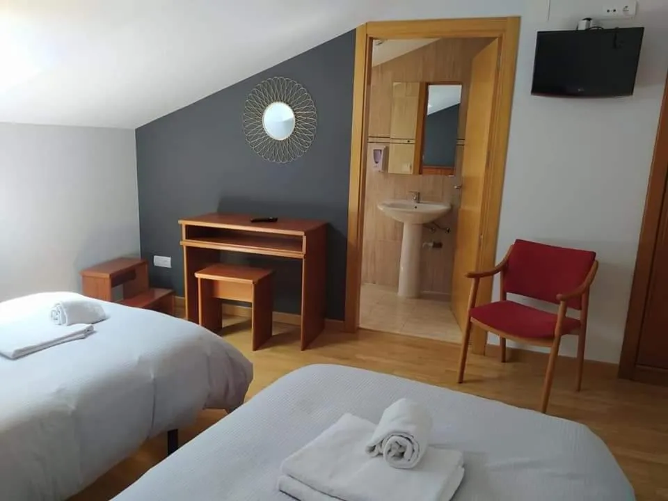 Triple Room with Bathroom in La Gallega