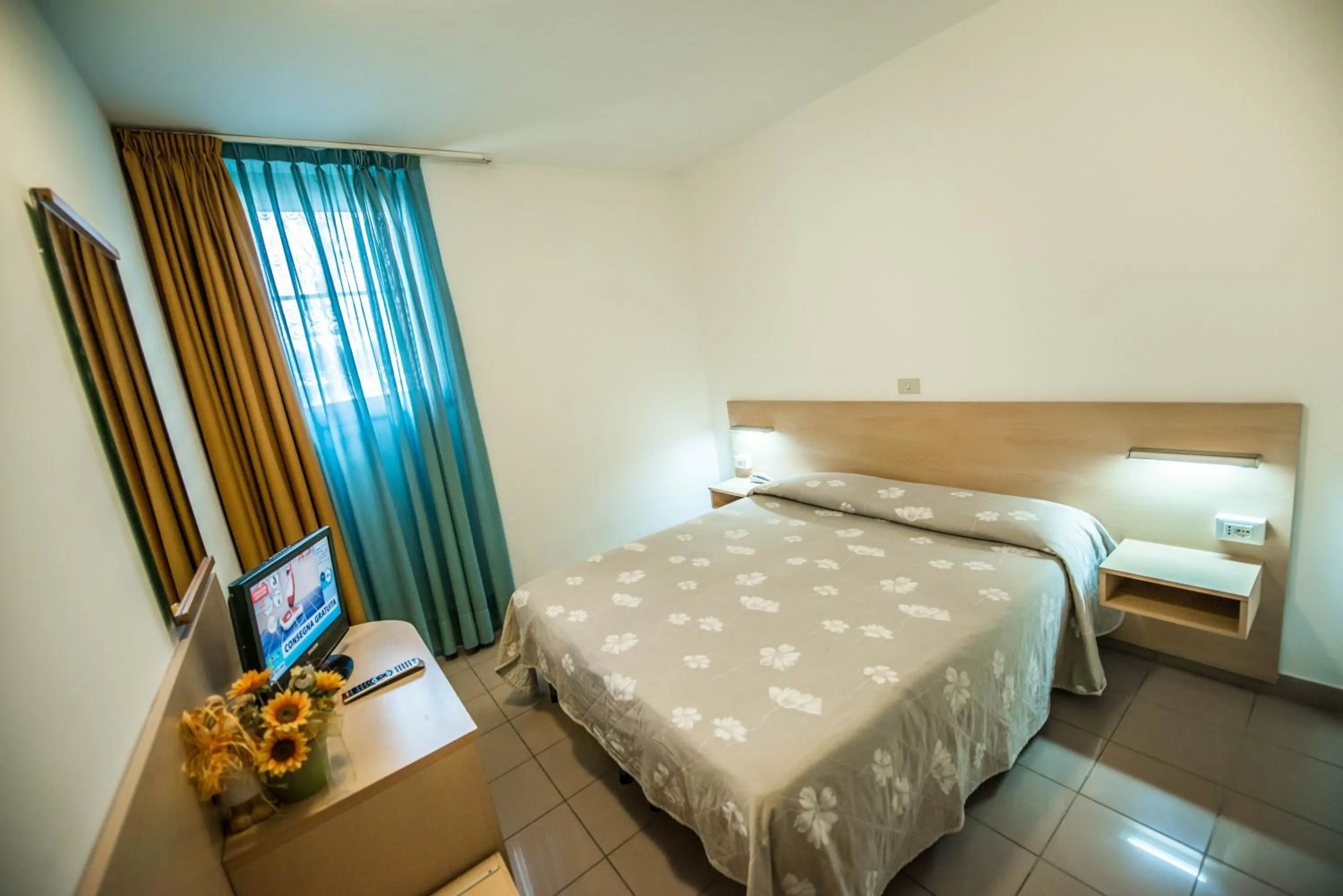 Bedroom, Bed in Hotel Johnson