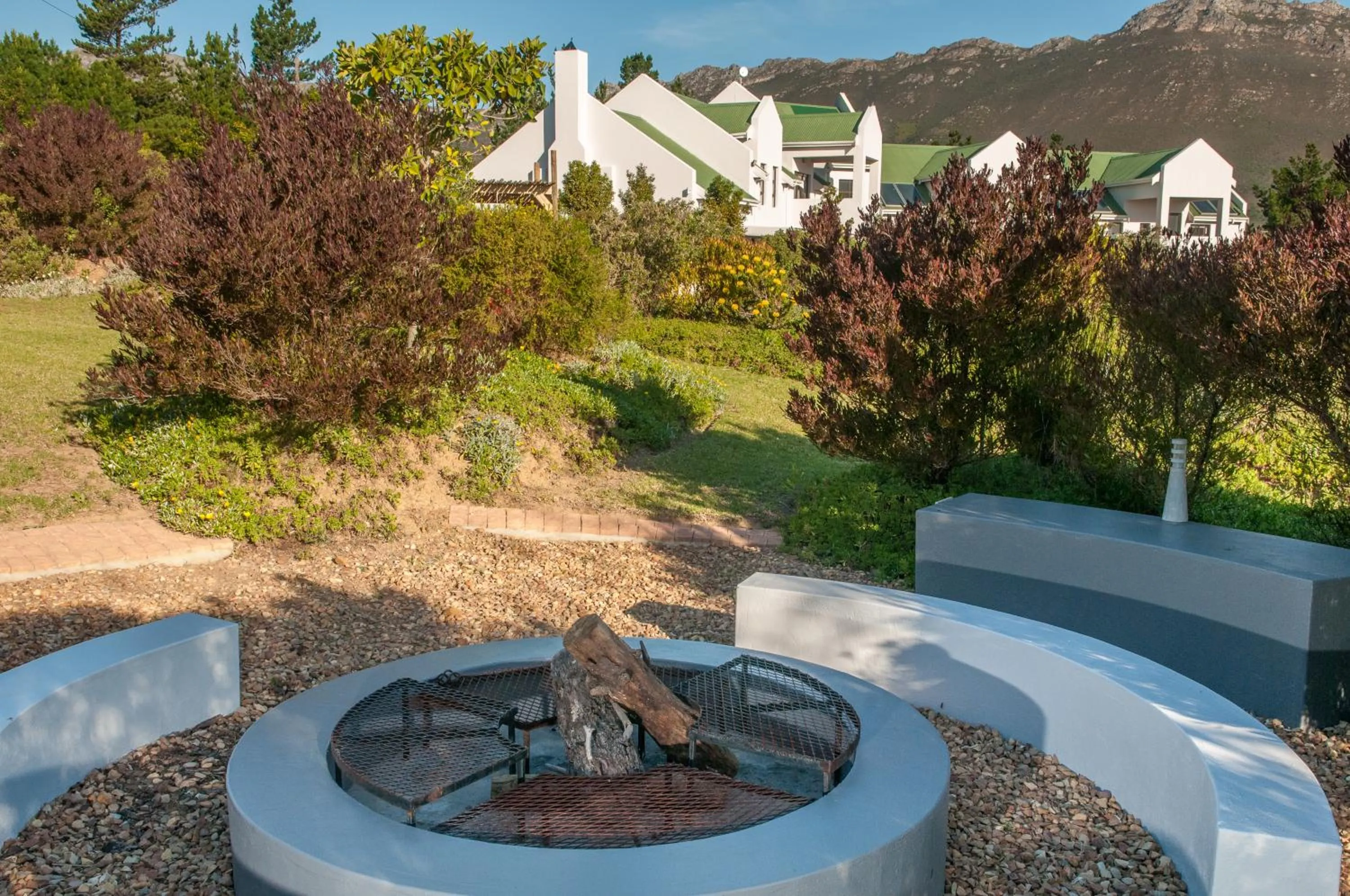 BBQ facilities in Wind-Rose Guest House
