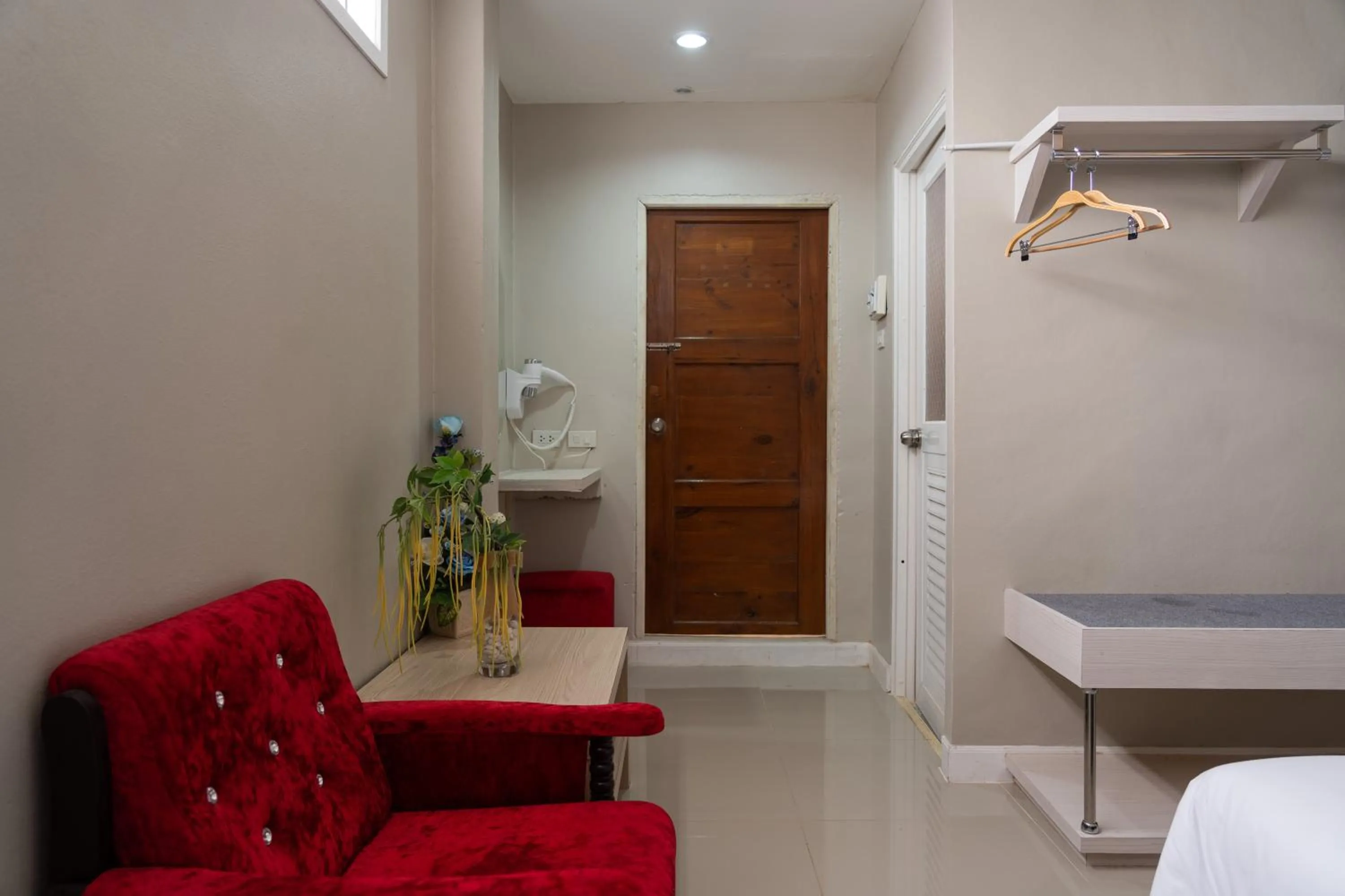 Photo of the whole room, Bed in We World Boutique Haatyai