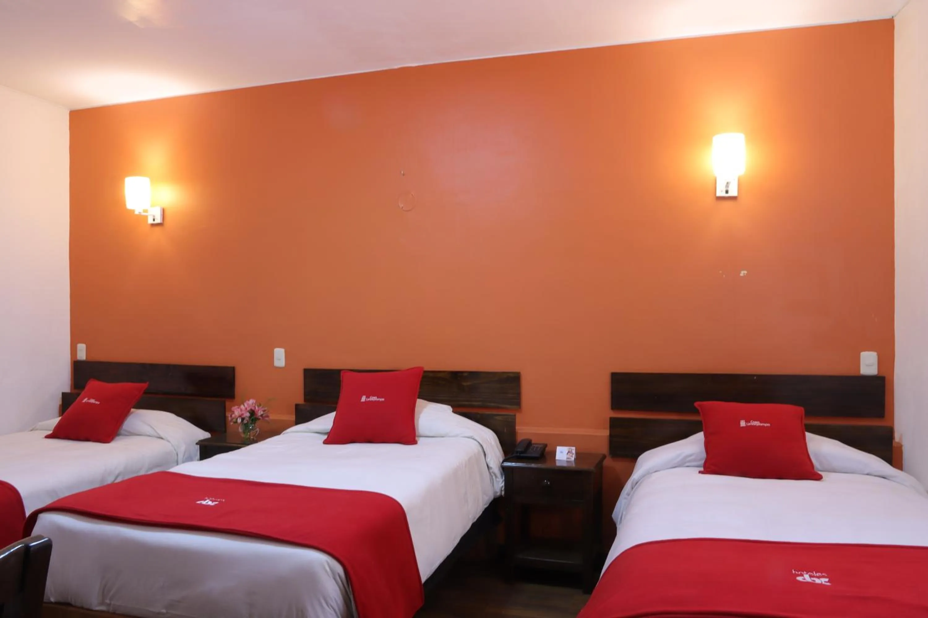 Bed in Hotel Limacpampa