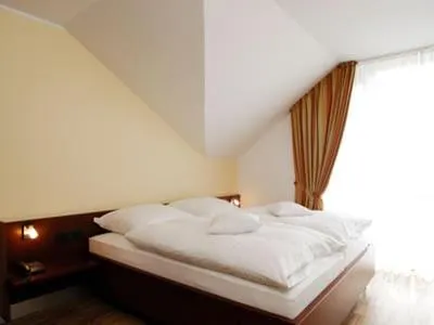 Photo of the whole room, Bed in AKZENT Hotel Altenberge