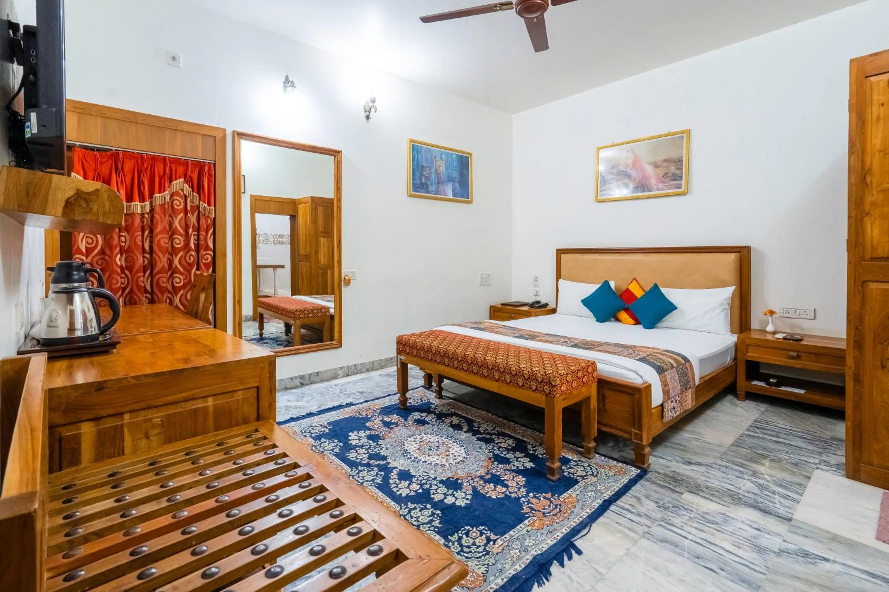 Bedroom, Bed in Hotel Chandrawati Palace