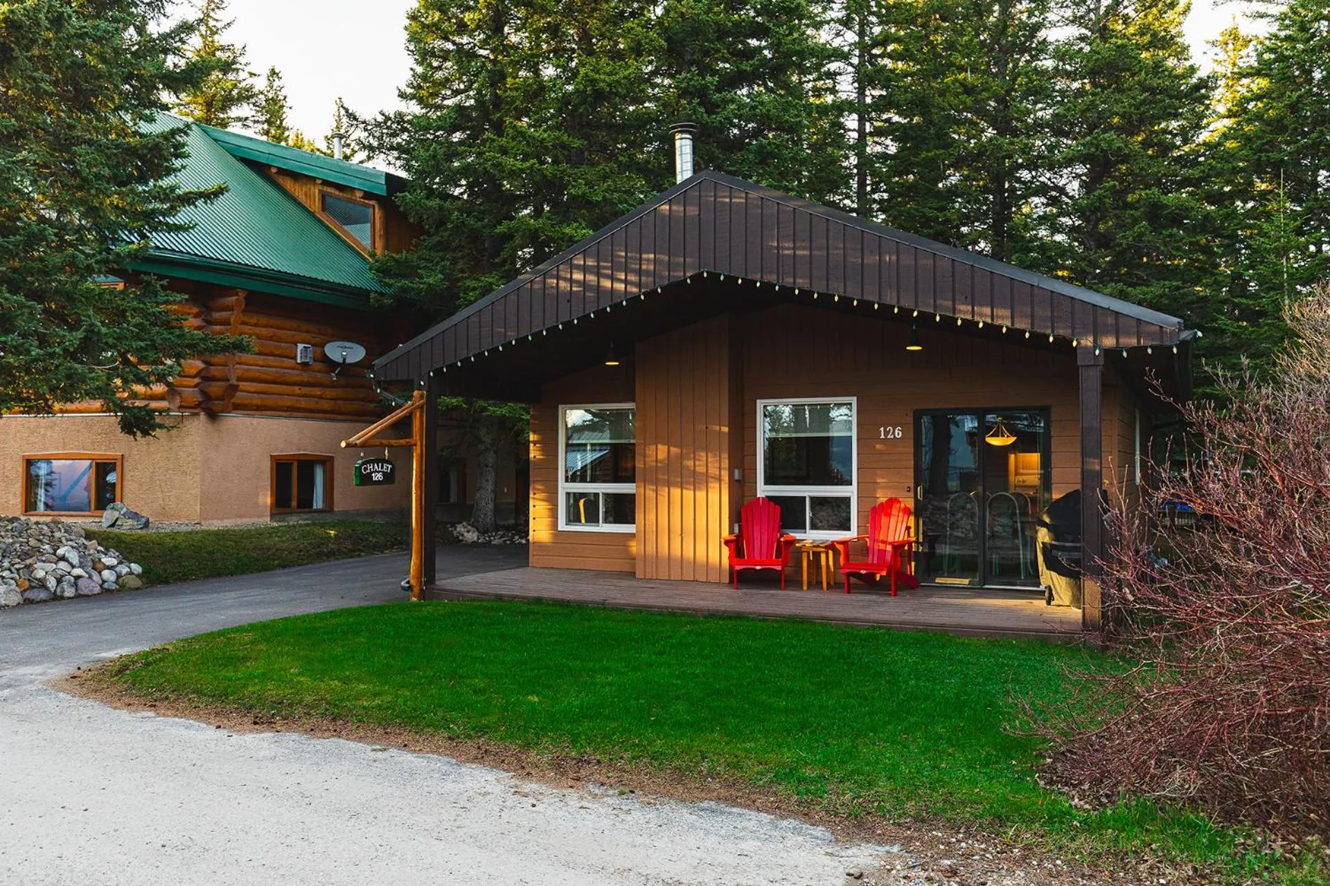 Property building in Overlander Mountain Lodge