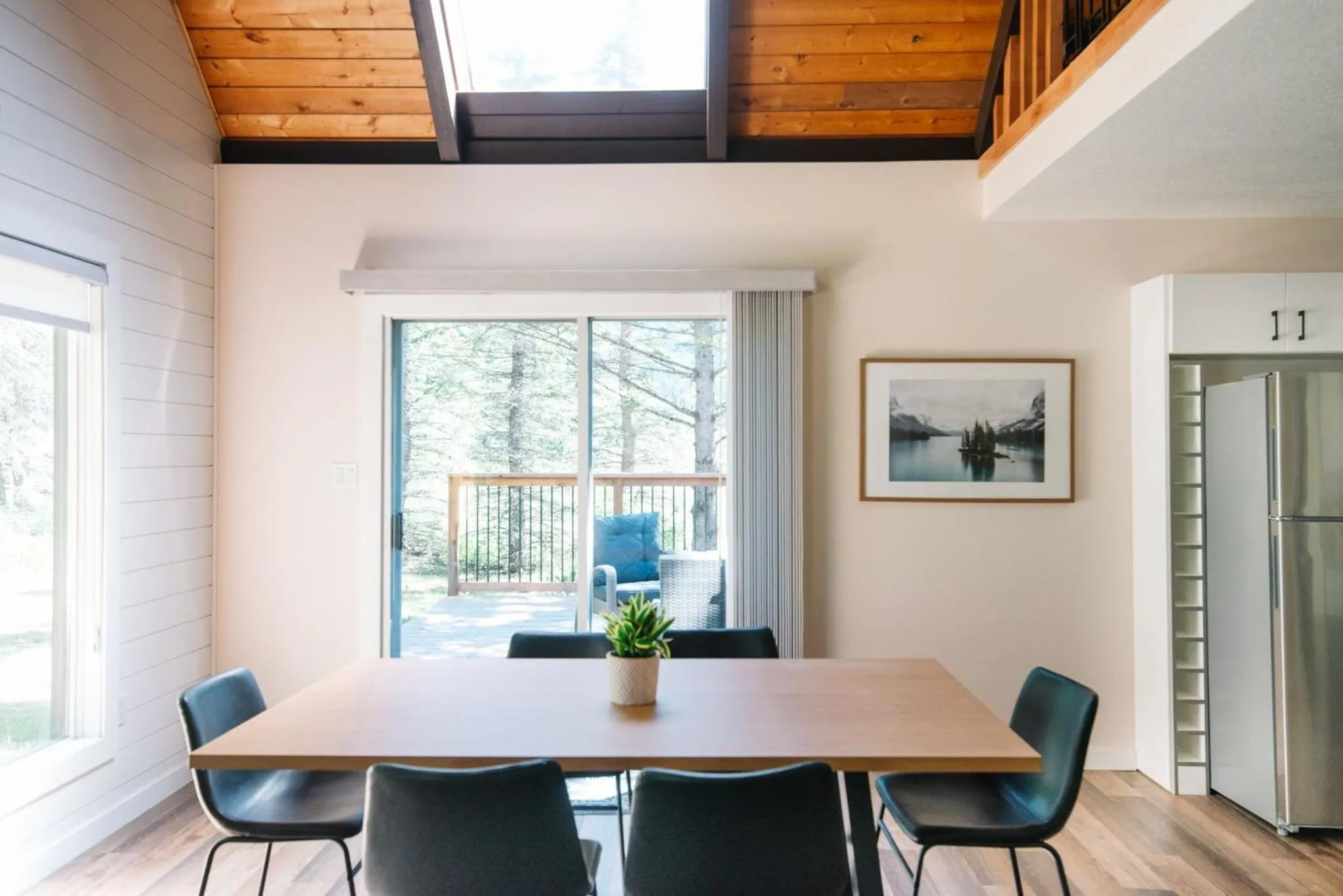 Seating area in Overlander Mountain Lodge