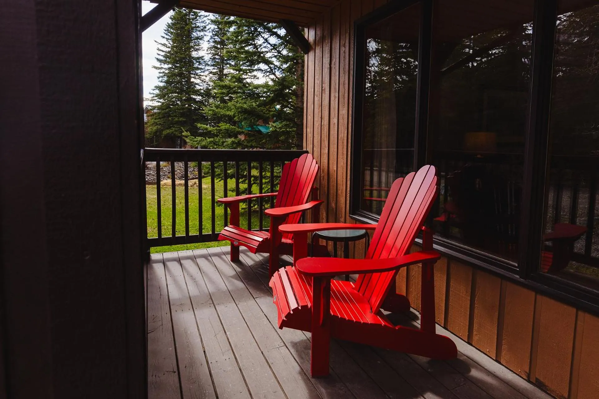 Patio in Overlander Mountain Lodge