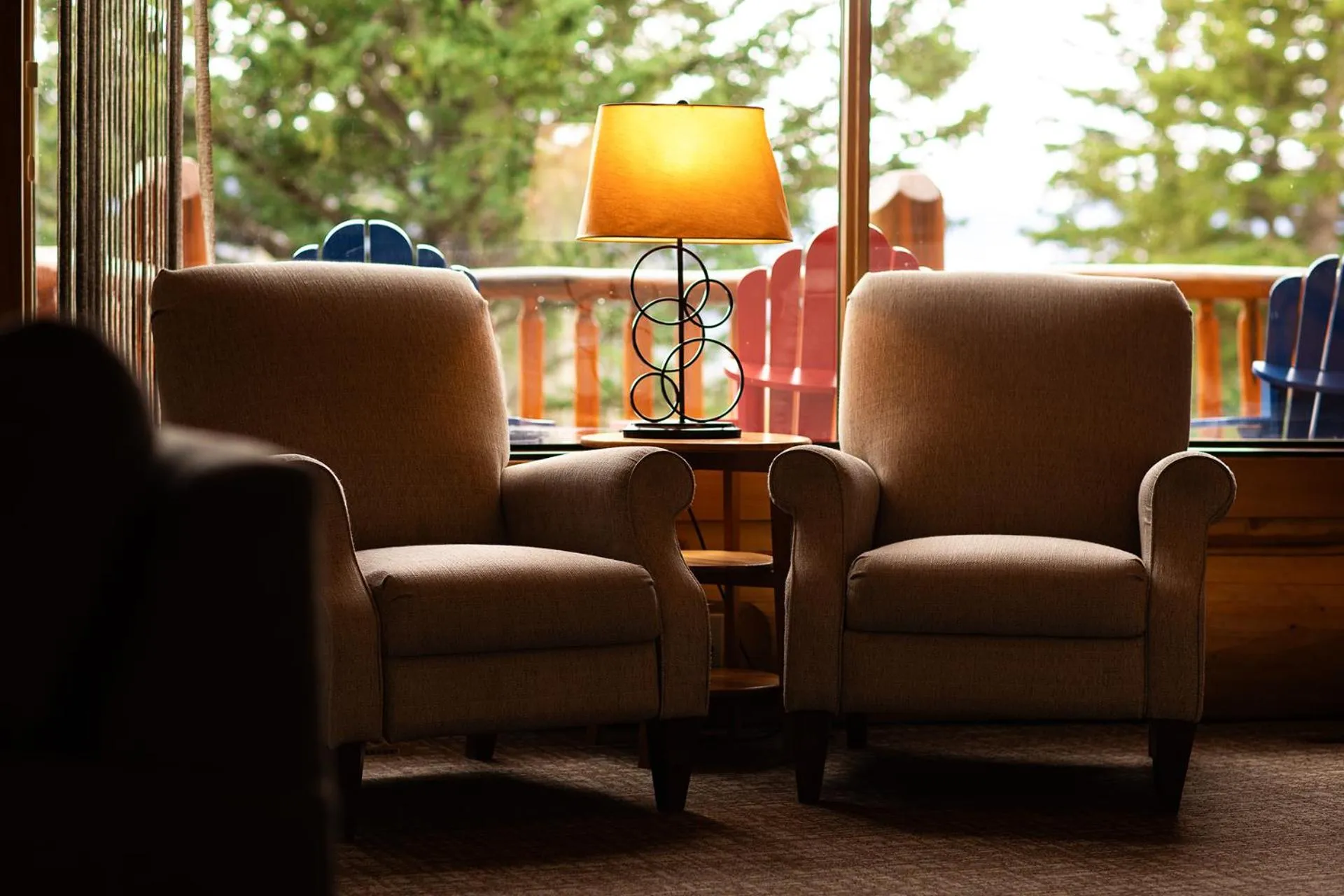 Seating area in Overlander Mountain Lodge
