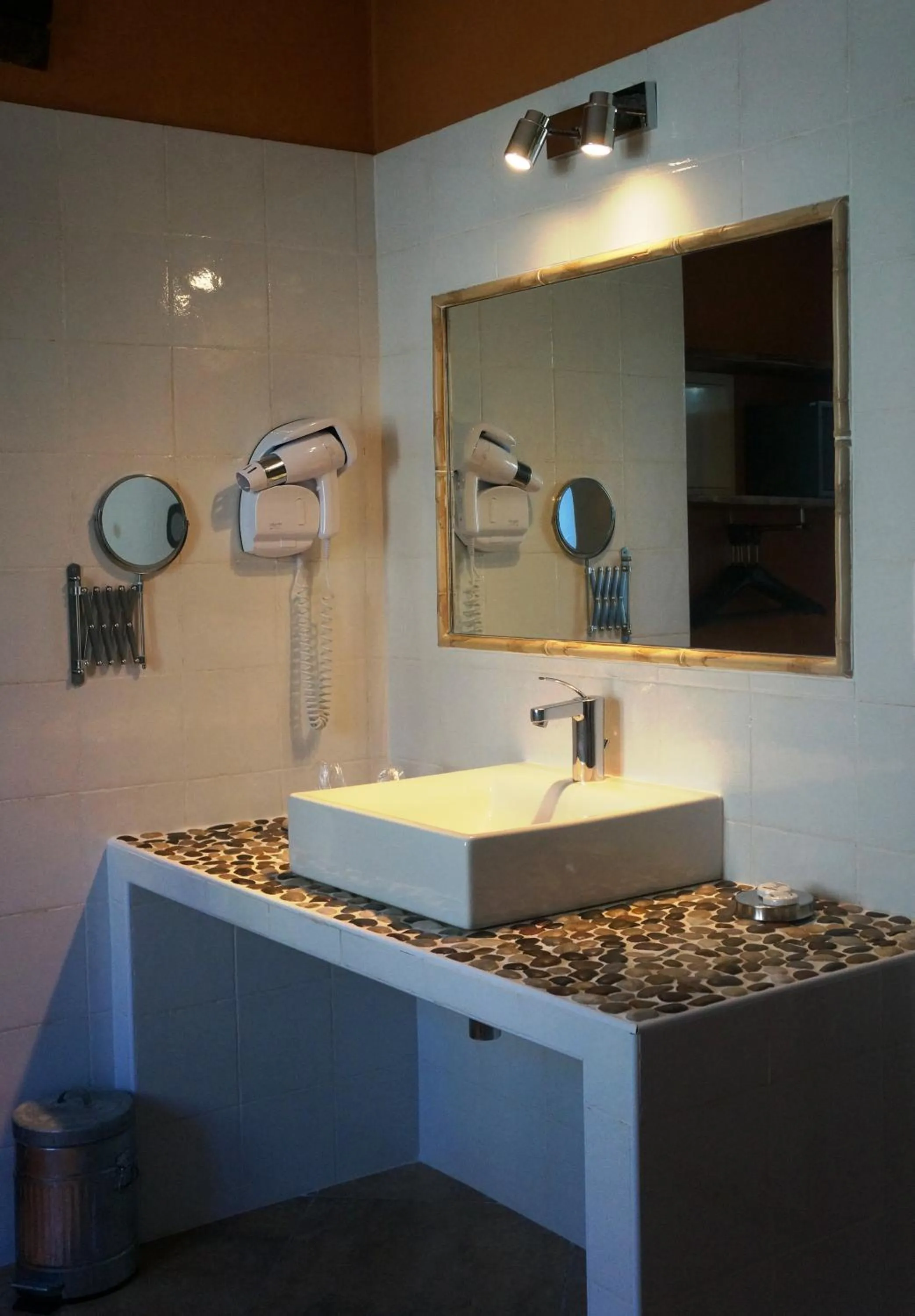 Bathroom in Hotel Le Saint Jean