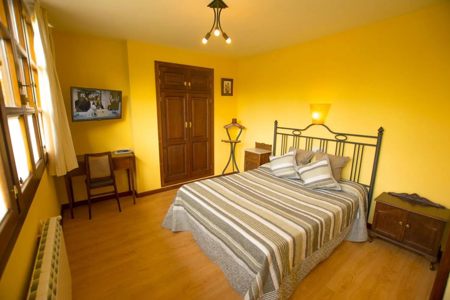 Photo of the whole room, Bed in Hotel Rural Coviella