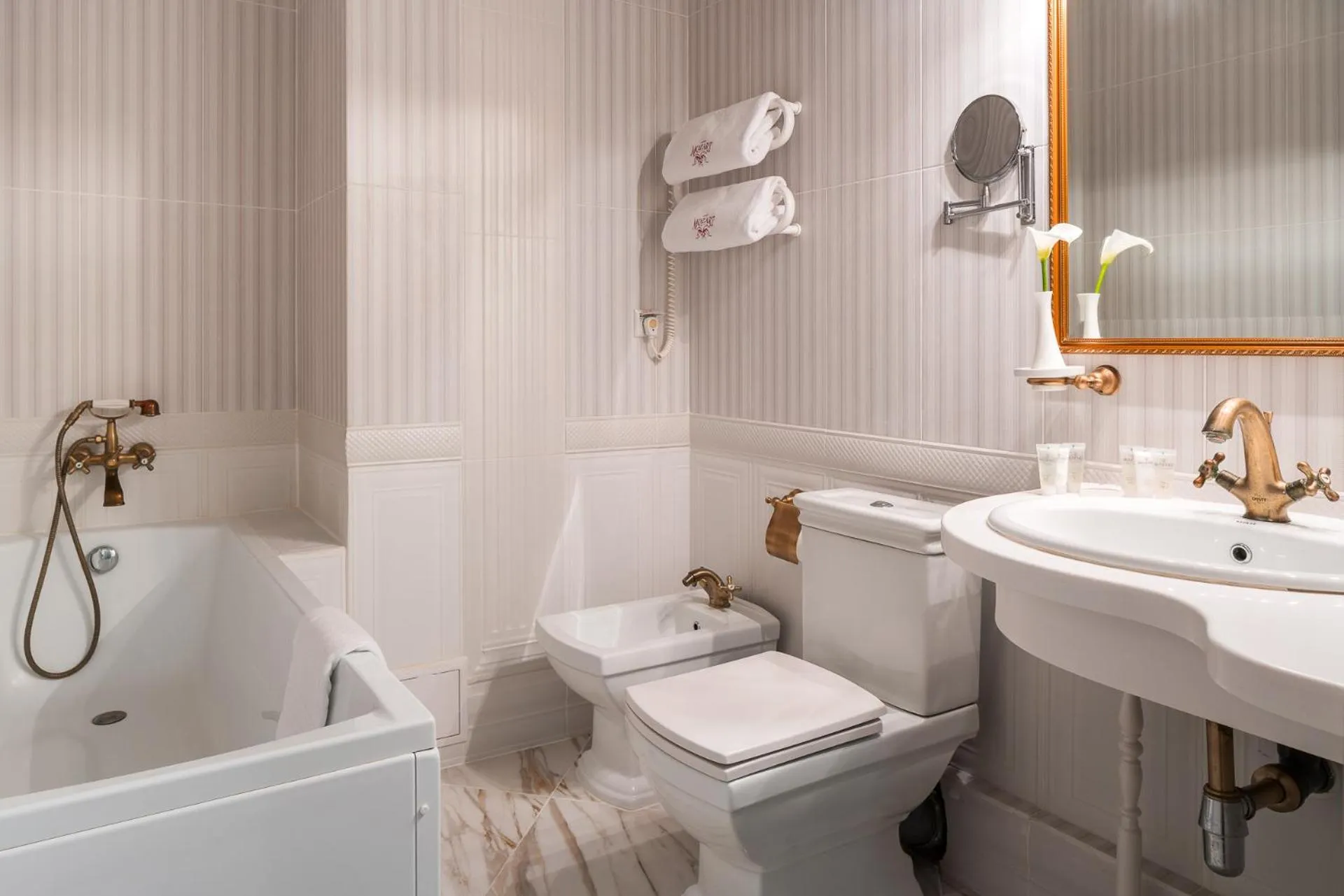 Toilet in Mozart Hotel