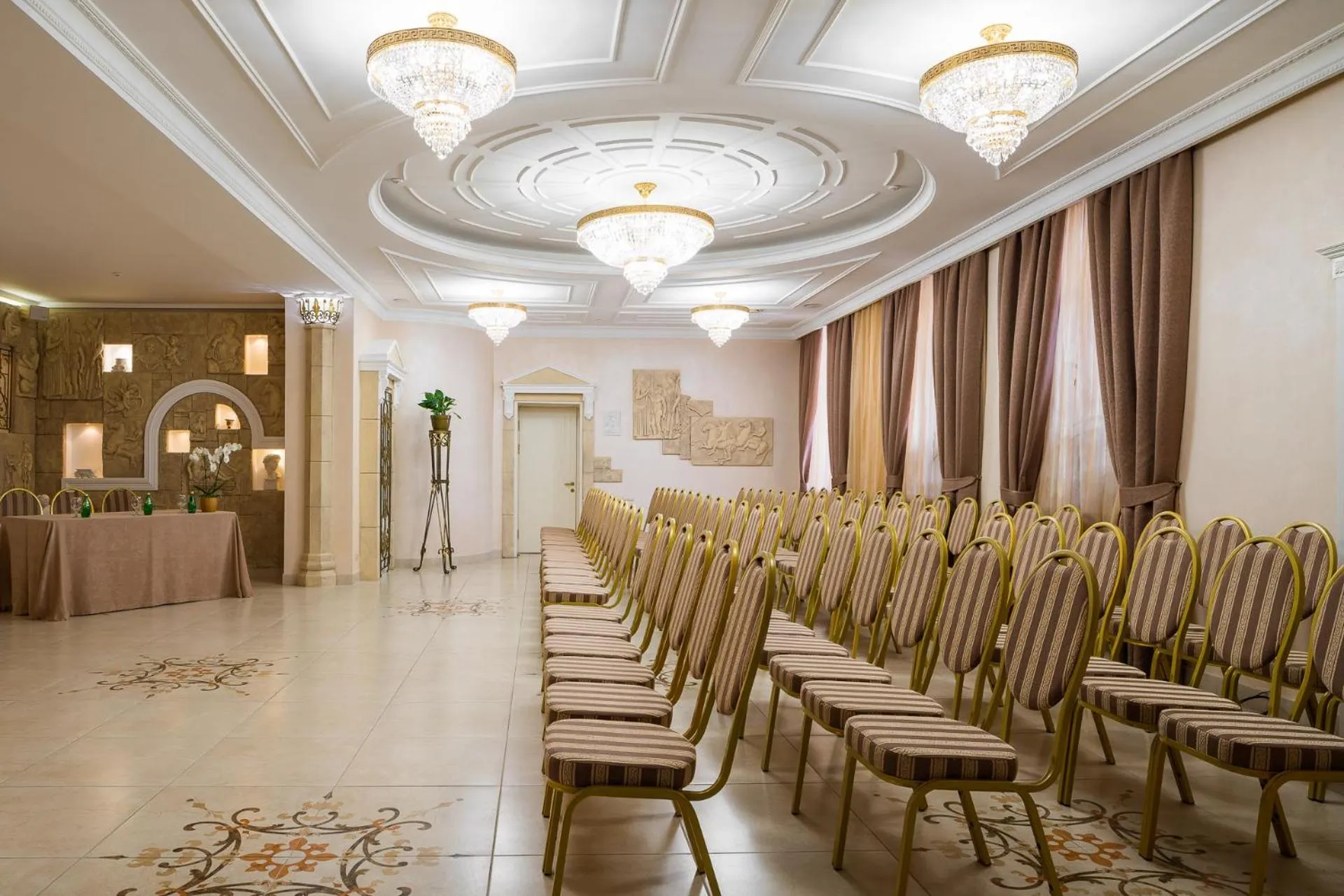 Banquet/Function facilities in Mozart Hotel