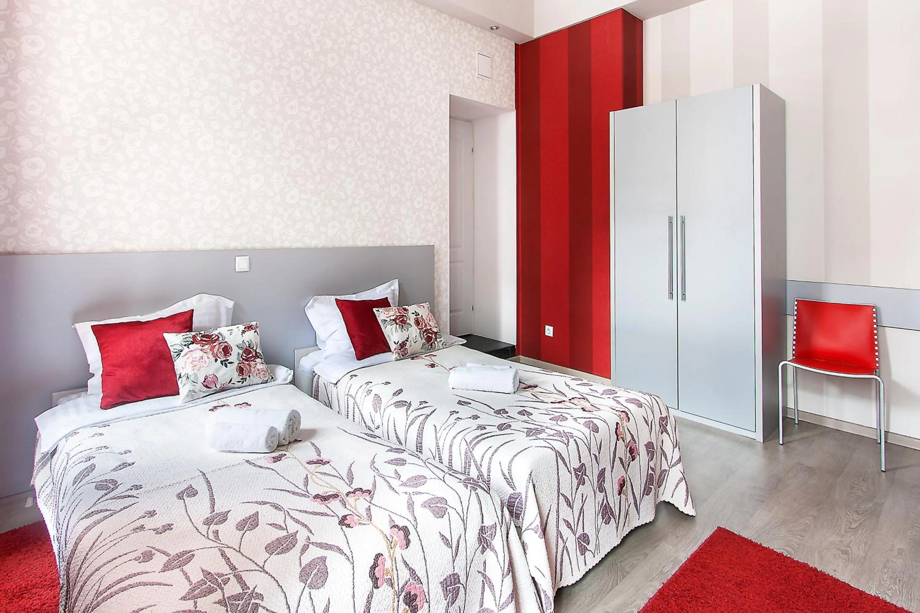Twin at Baseina str. 3 in Basseynaya Apart Hotel