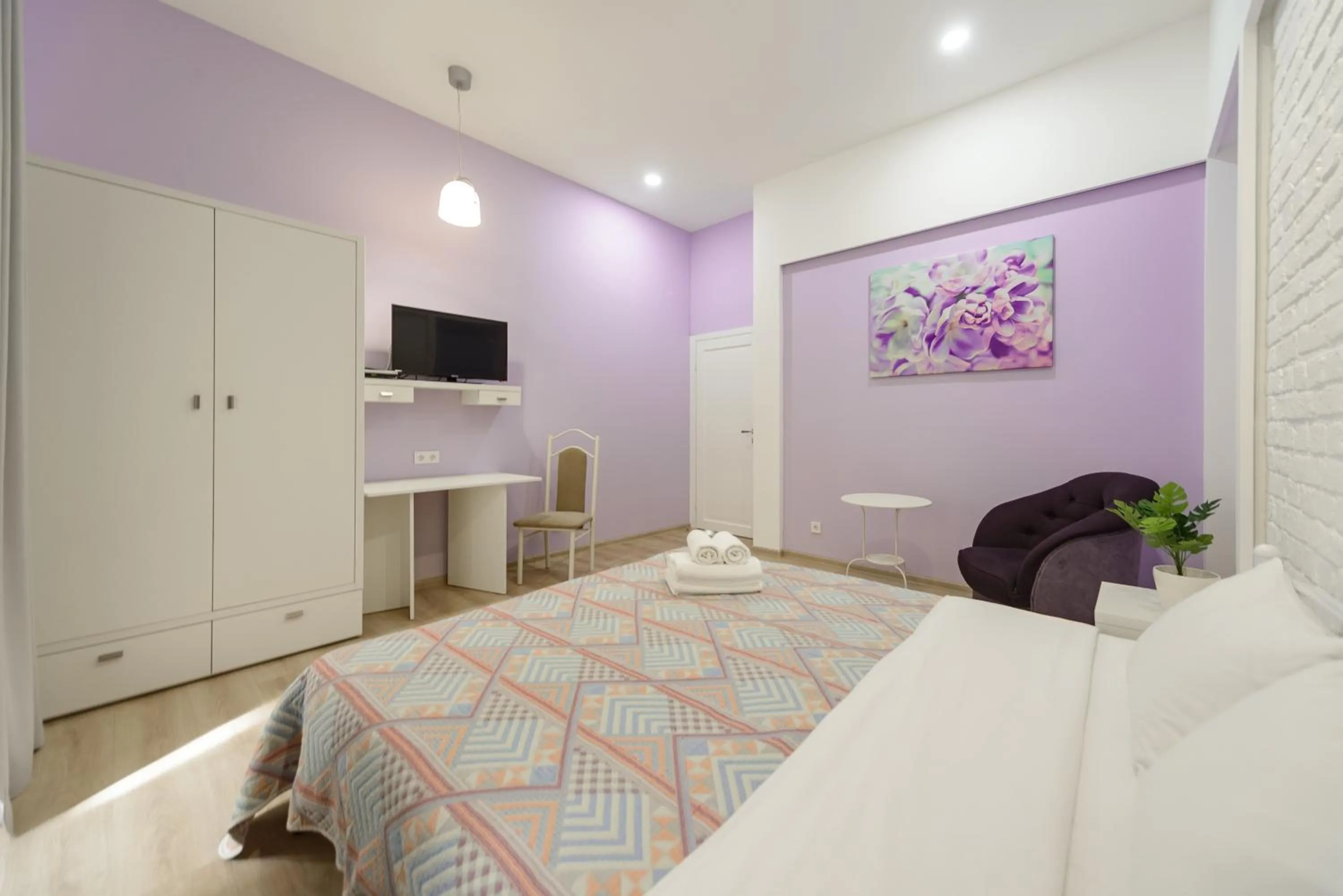 Apartment with Balcony and Kitchen Baseina street 5a in Basseynaya Apart Hotel