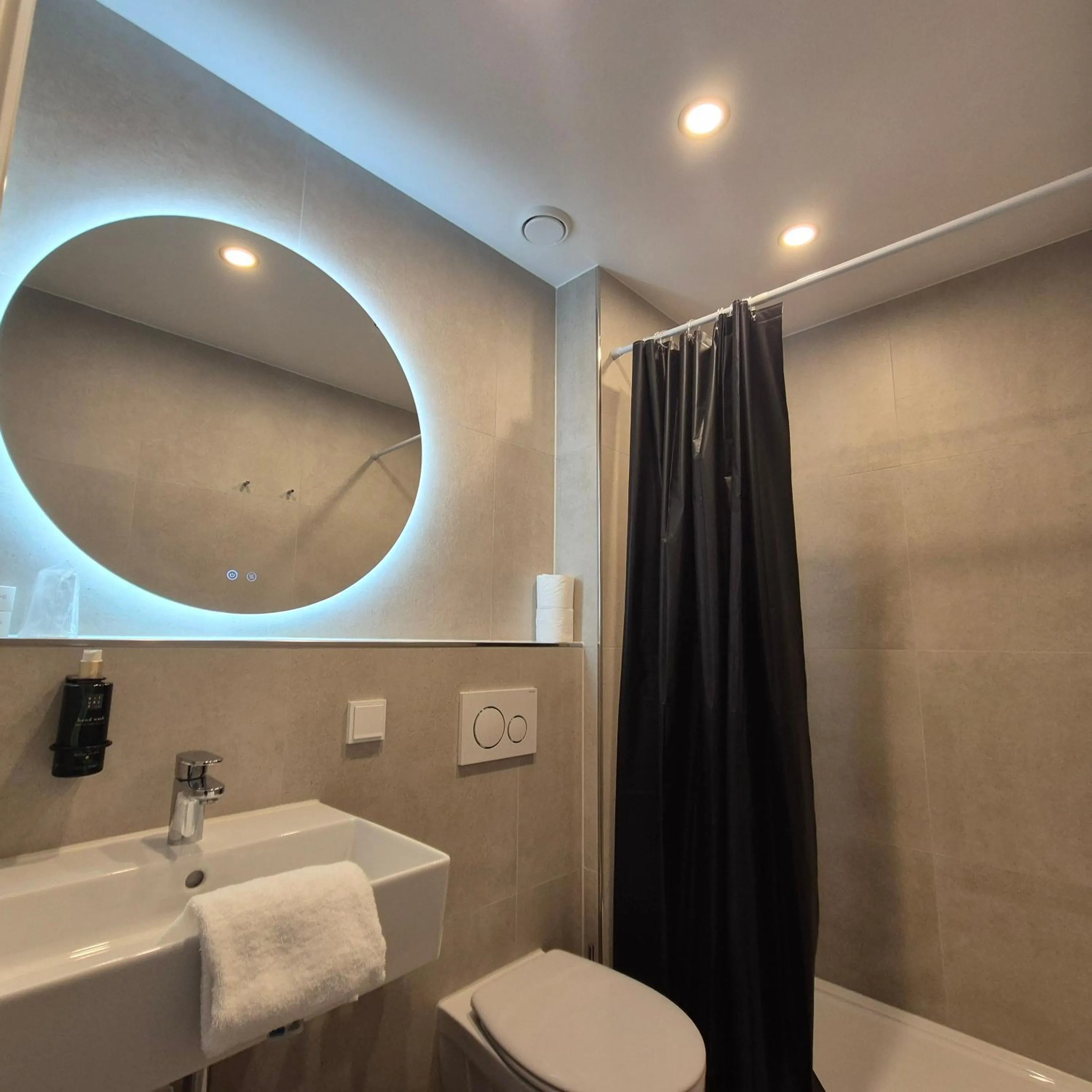 Bathroom in Hotel Den Burg