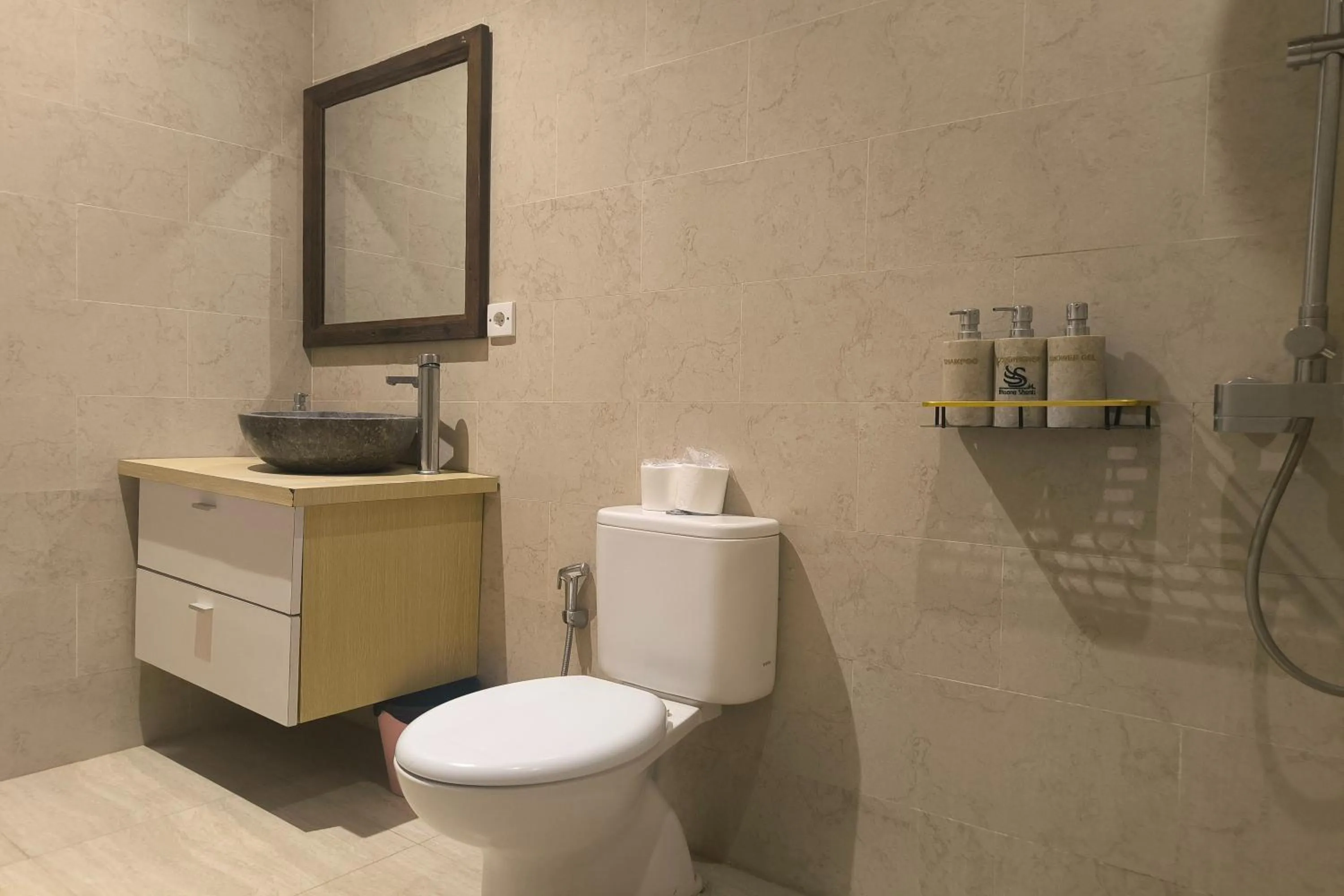 Toilet in Bhuana Shanti Homestay Ubud