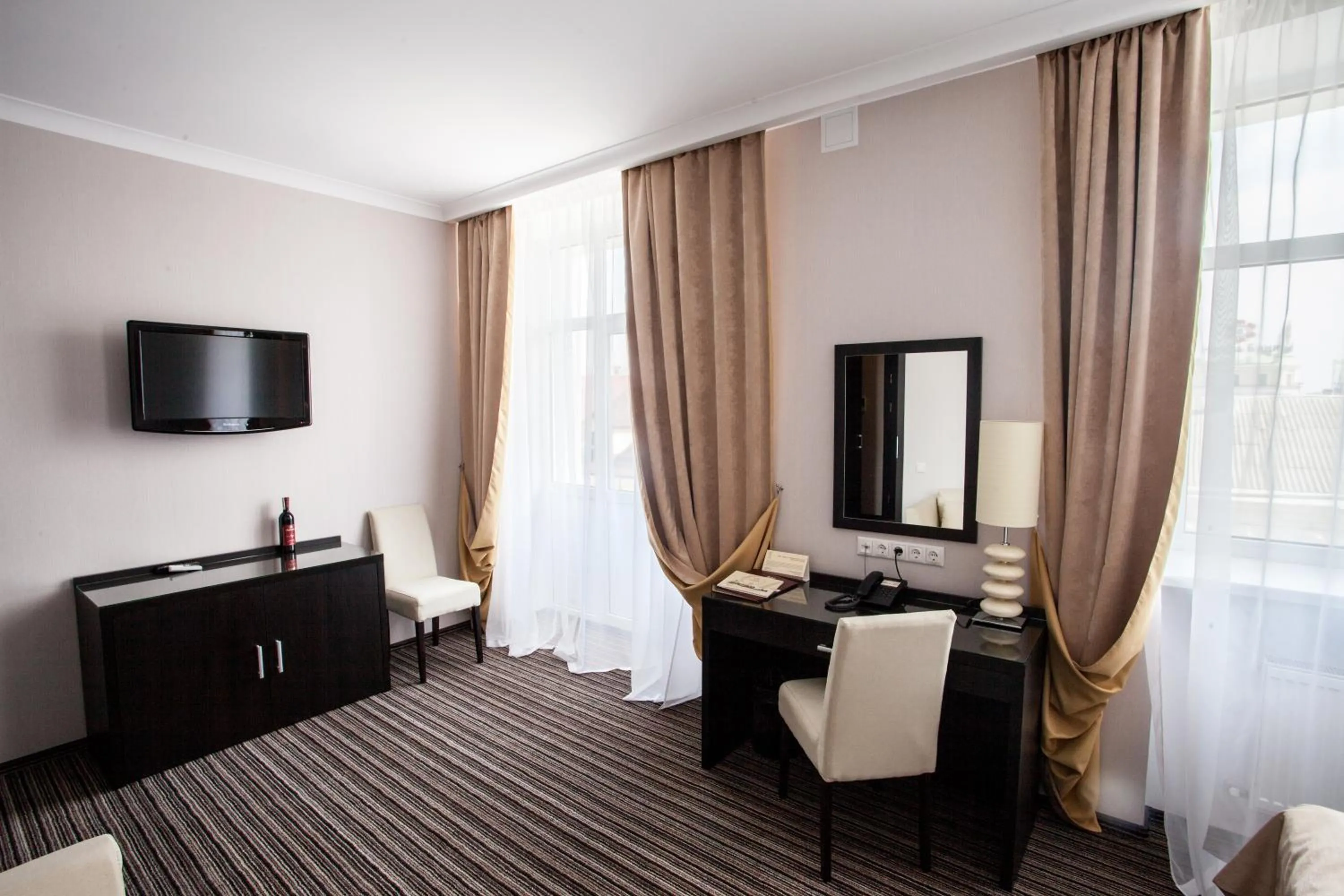 Superior King or Twin Room - single occupancy in Optima Sumy