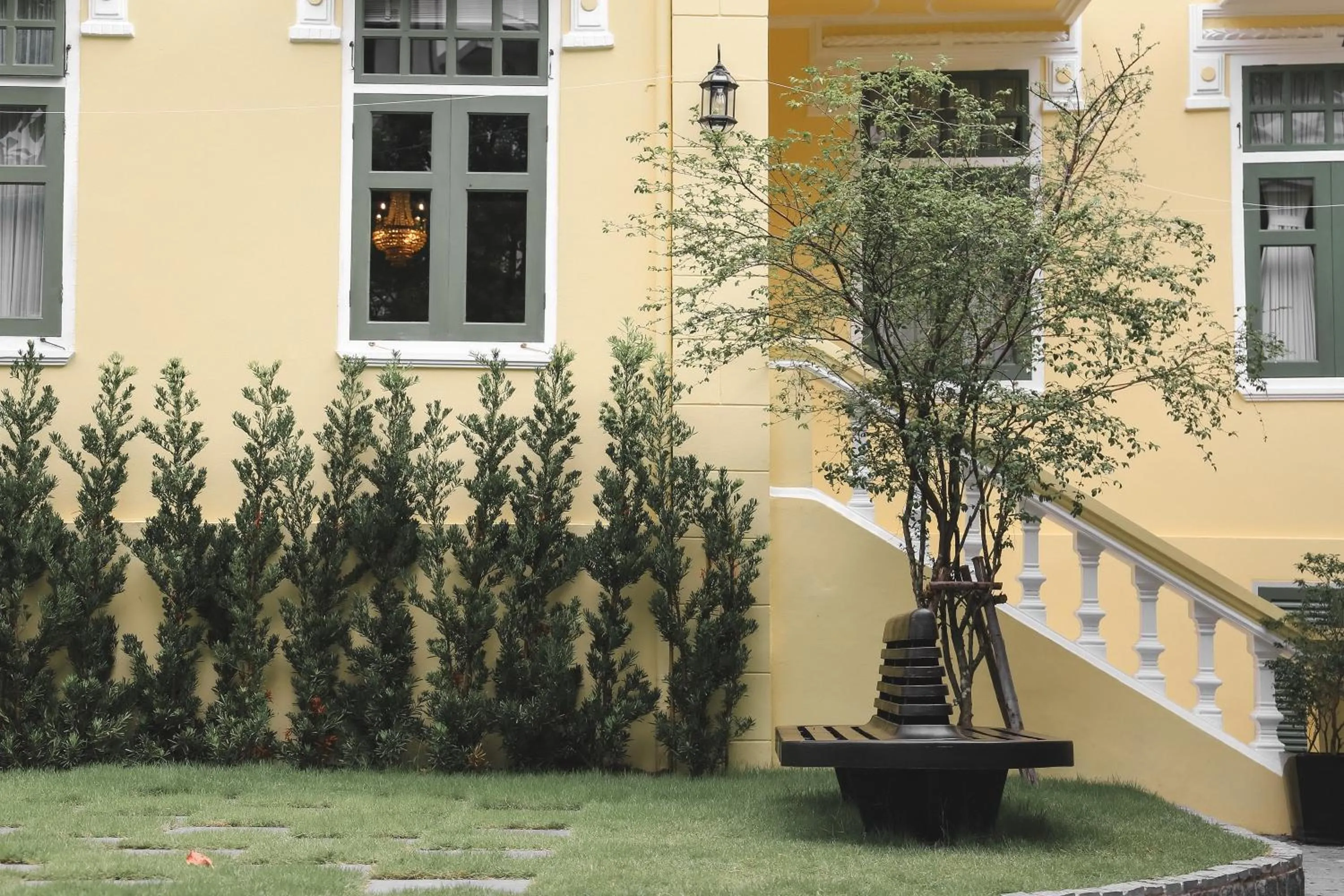 Decorative detail in Baan 2459 Heritage House