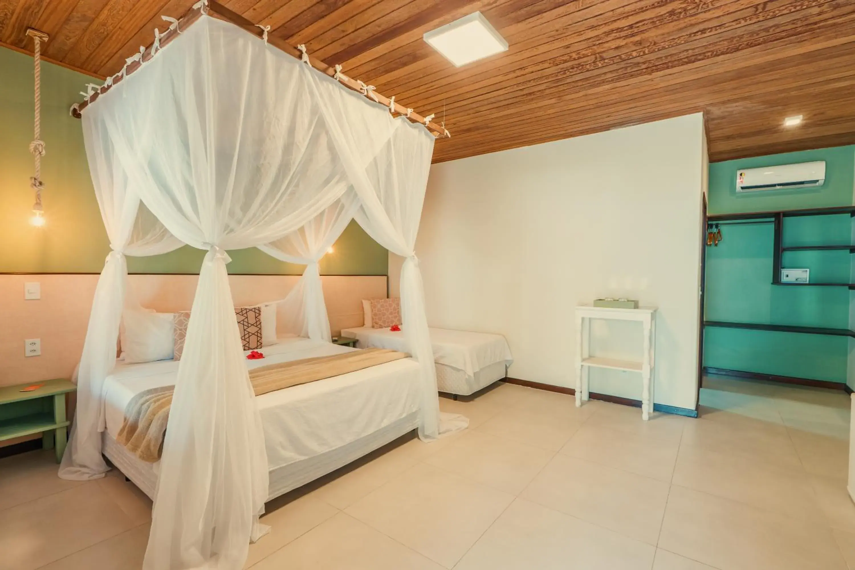 Standard Triple Room 4th beach in Pousada Caeira Standard Triple Room 4th beach in Pousada Caeira