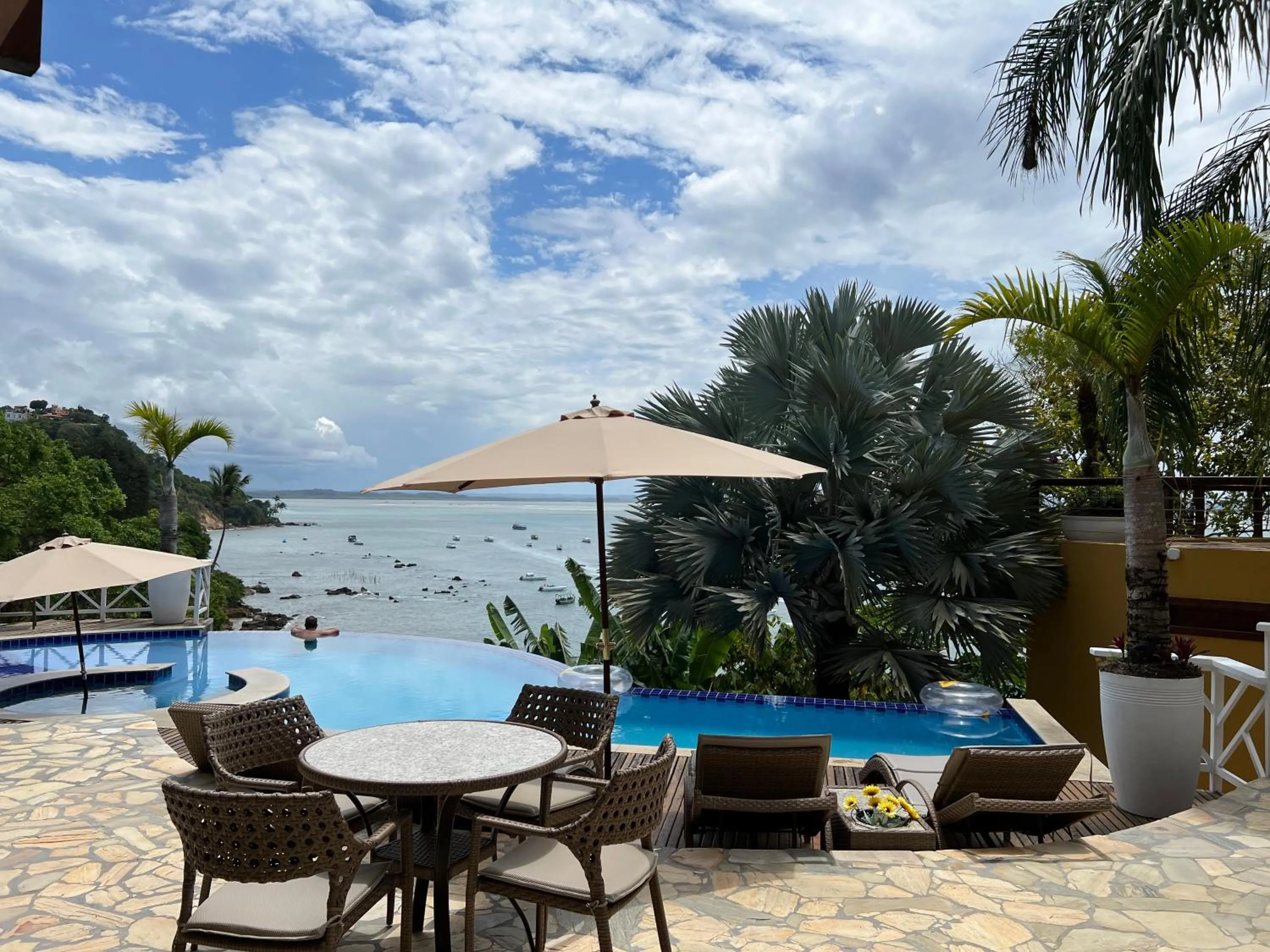 Swimming pool in Passárgada Pousada