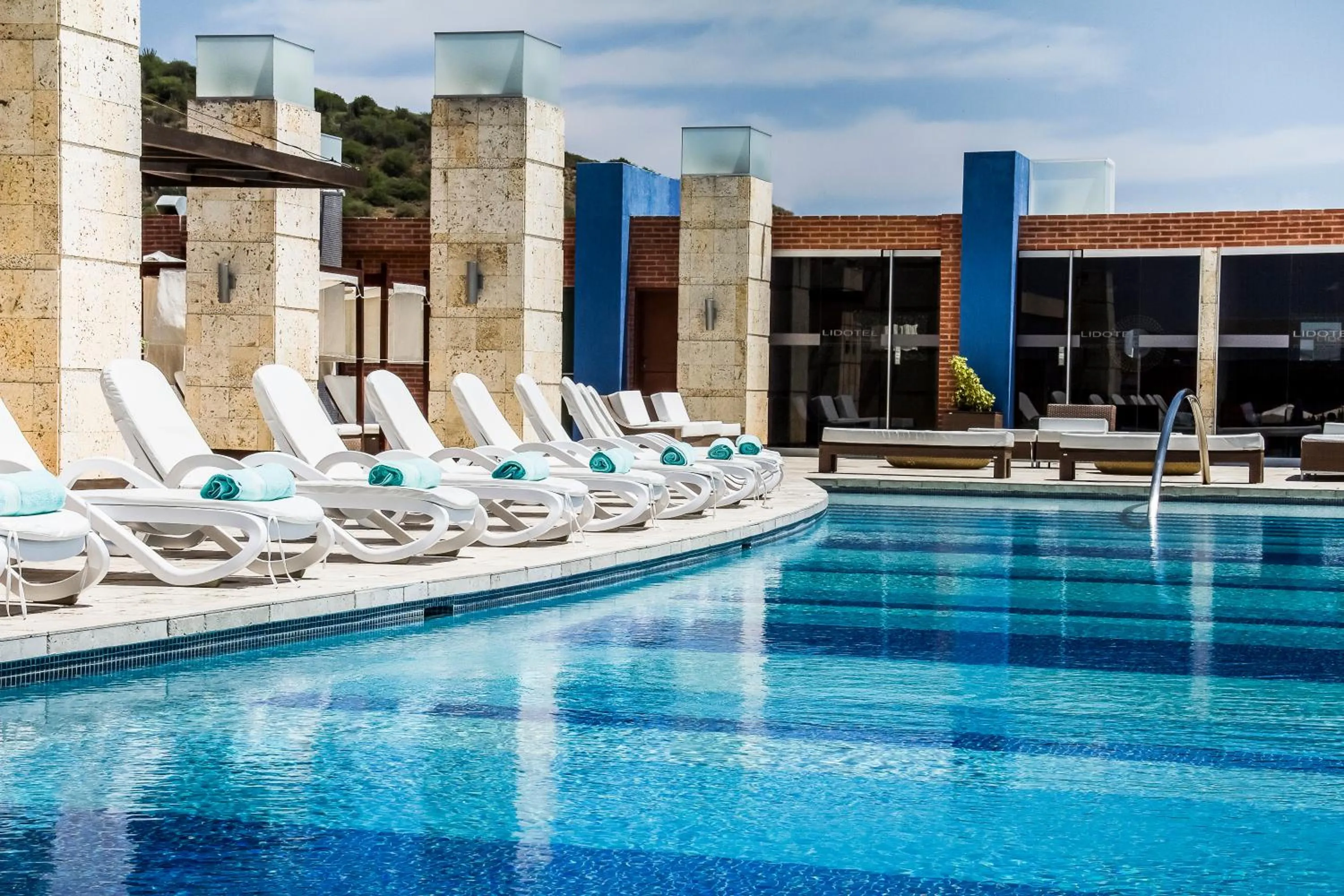Pool view in Lidotel Margarita