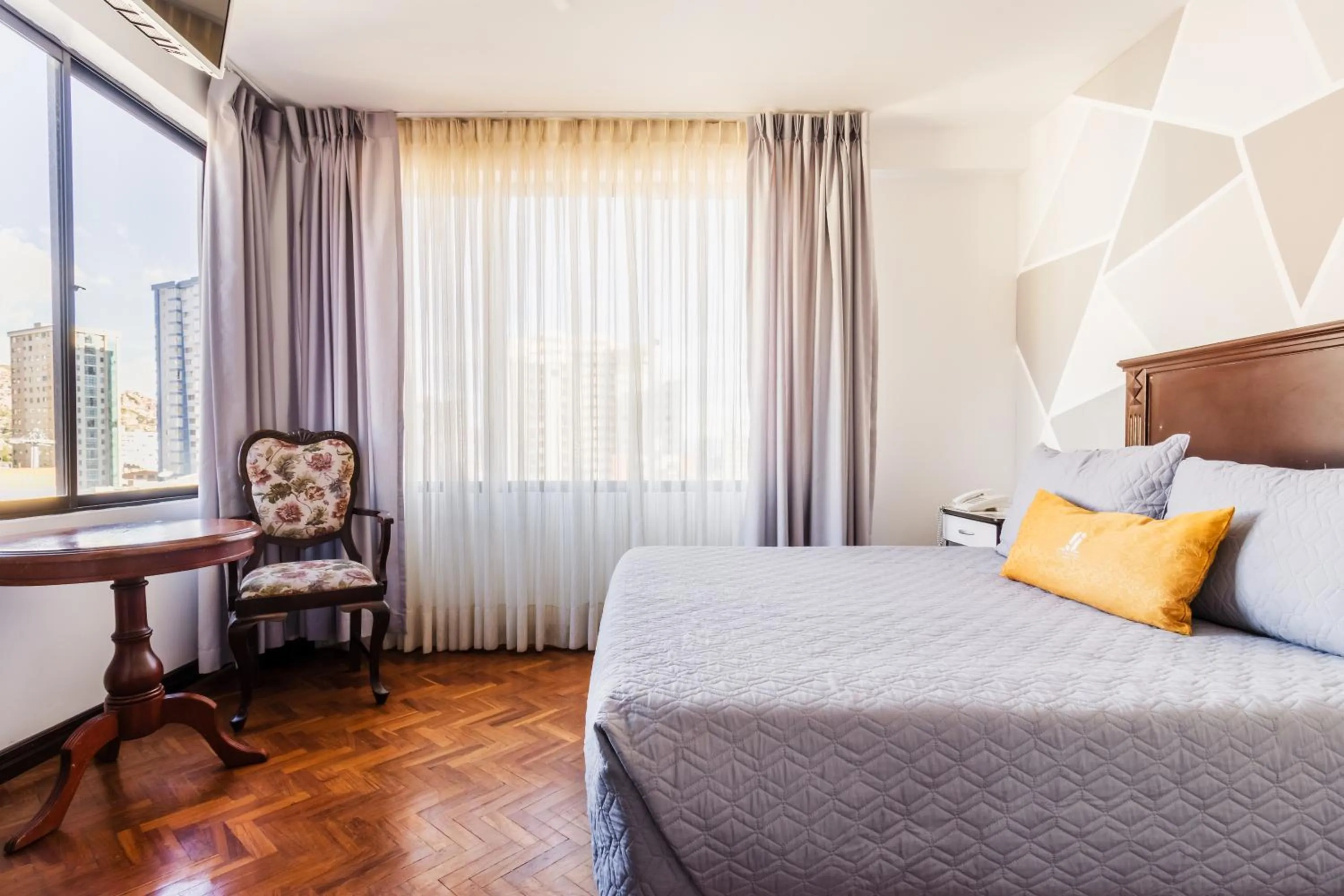 Bedroom, Bed in Elegance Hotel