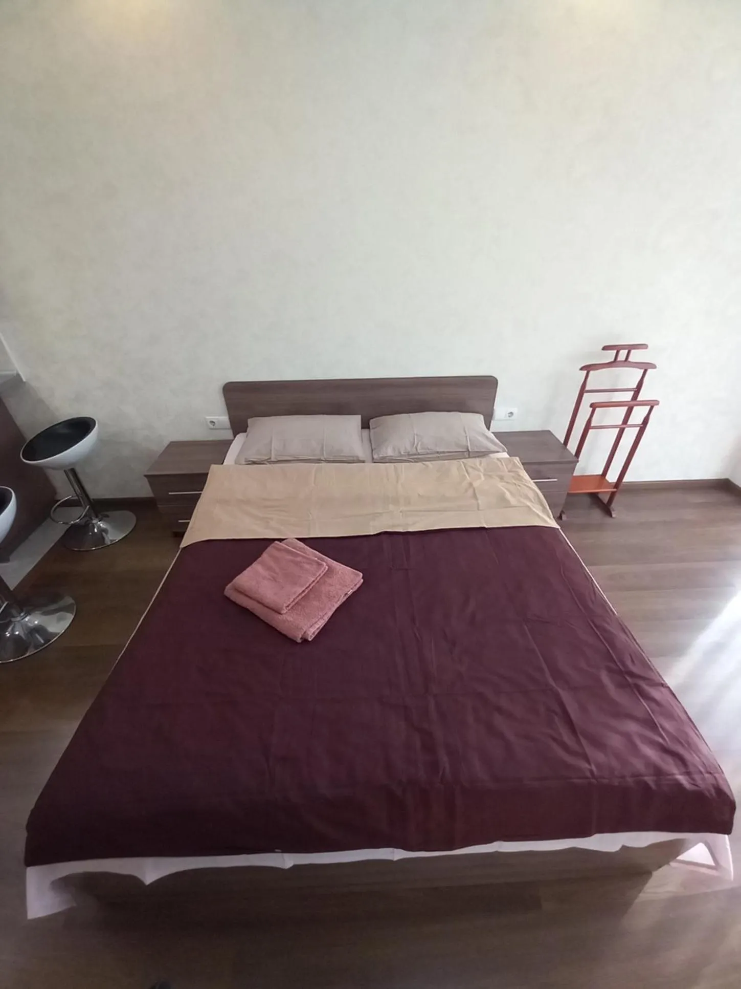 Bed in Smart Apartments Drahomanova 2А