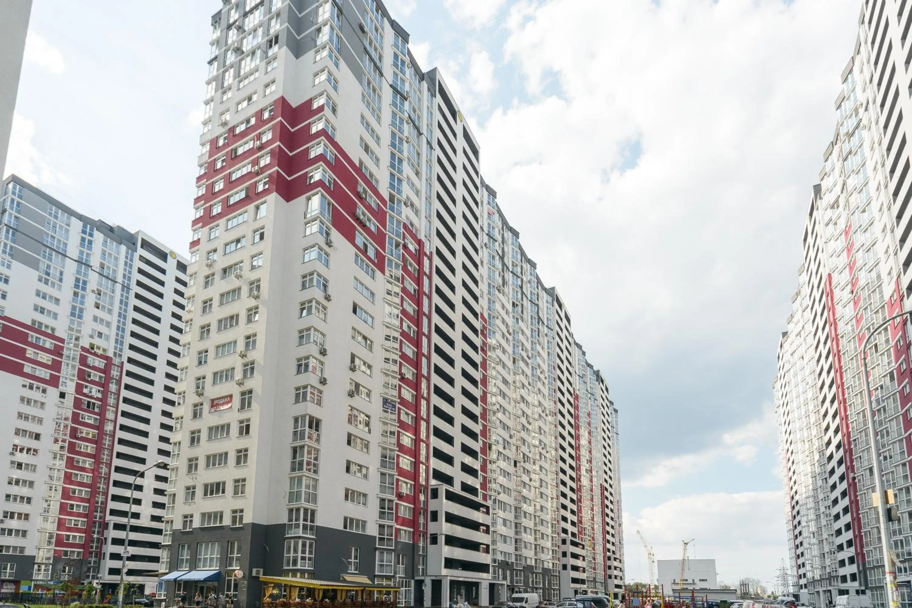 Facade/entrance in Smart Apartments Drahomanova 2А