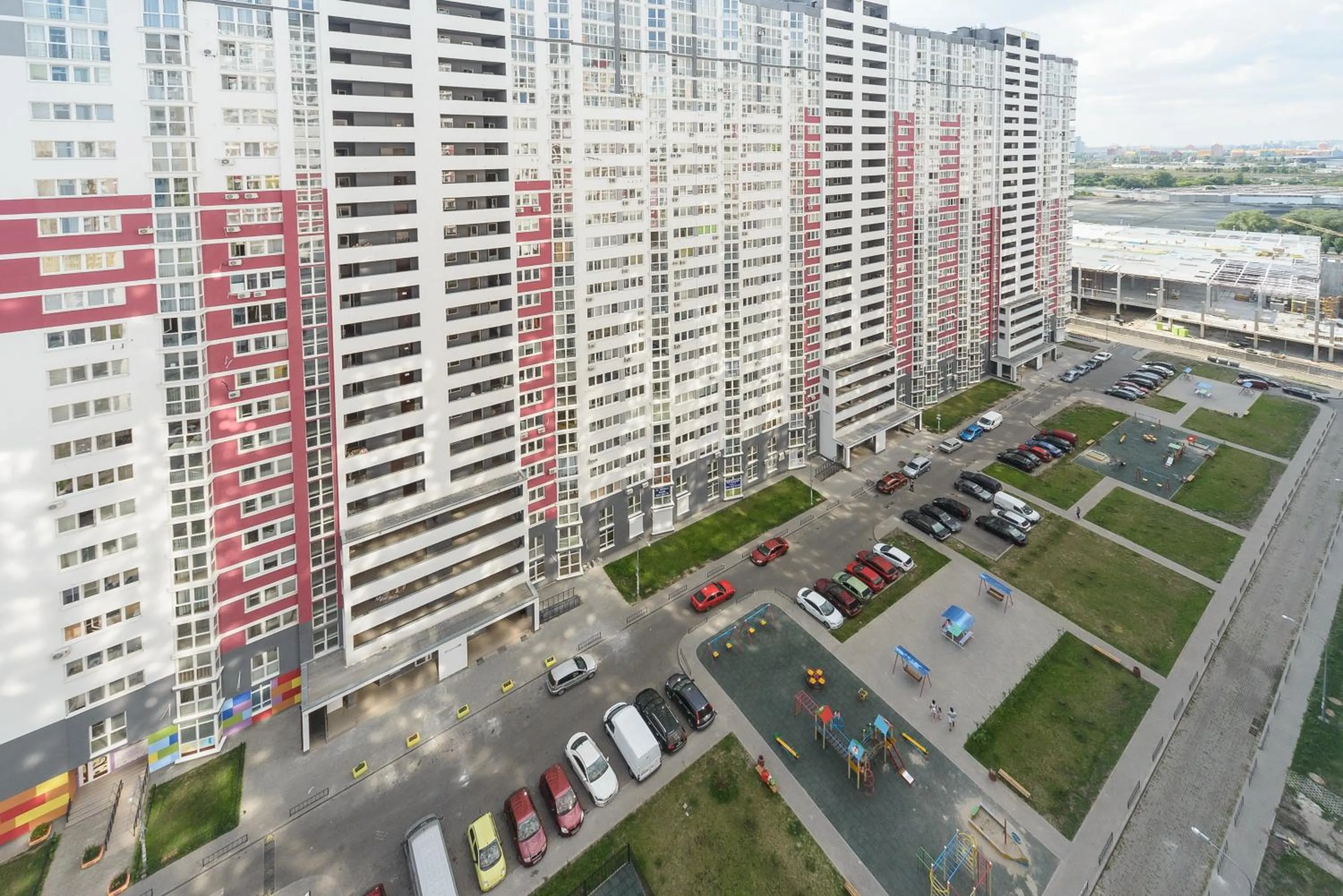 Street view in Smart Apartments Drahomanova 2А