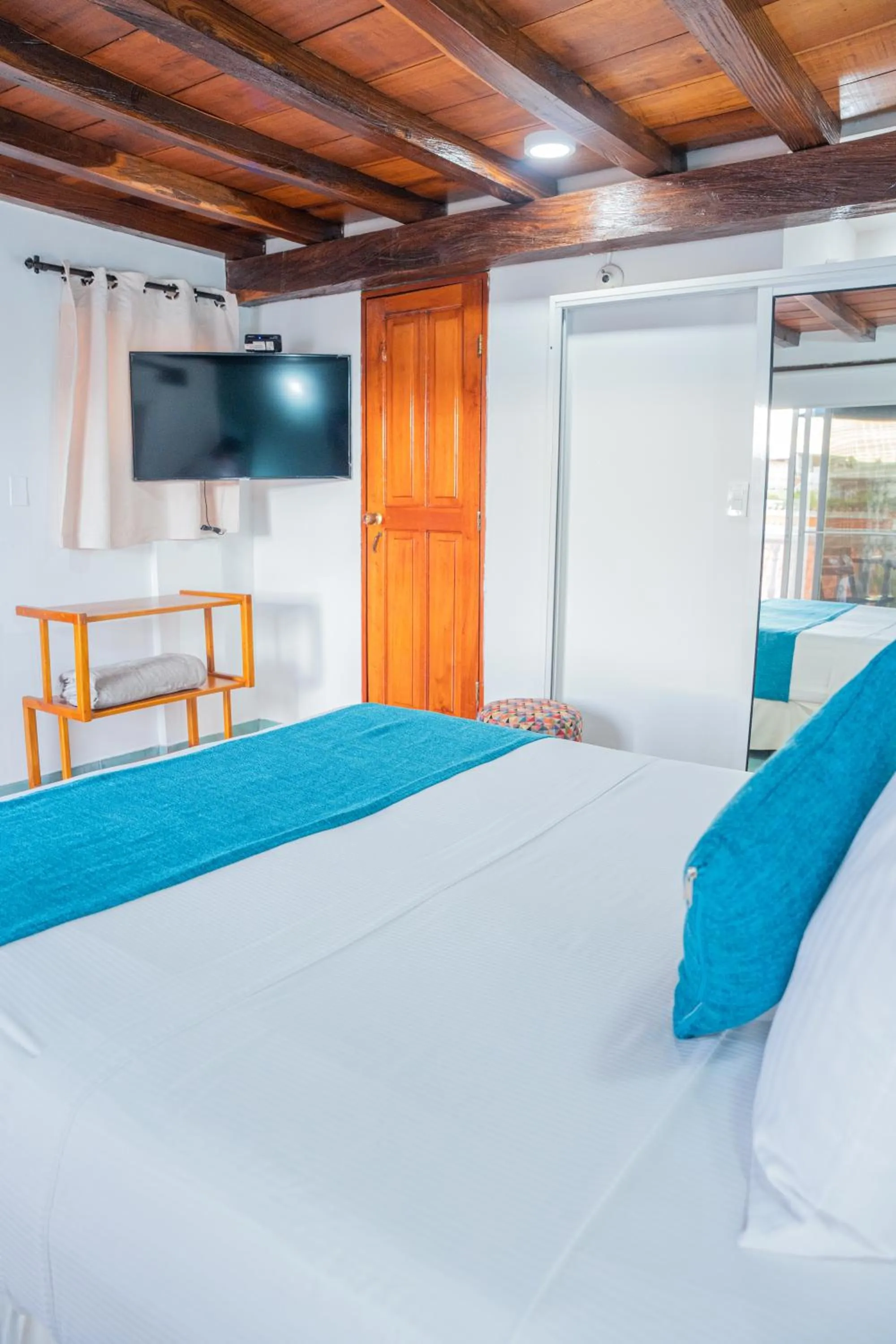 TV and multimedia, Bed in Hotel 3 Banderas