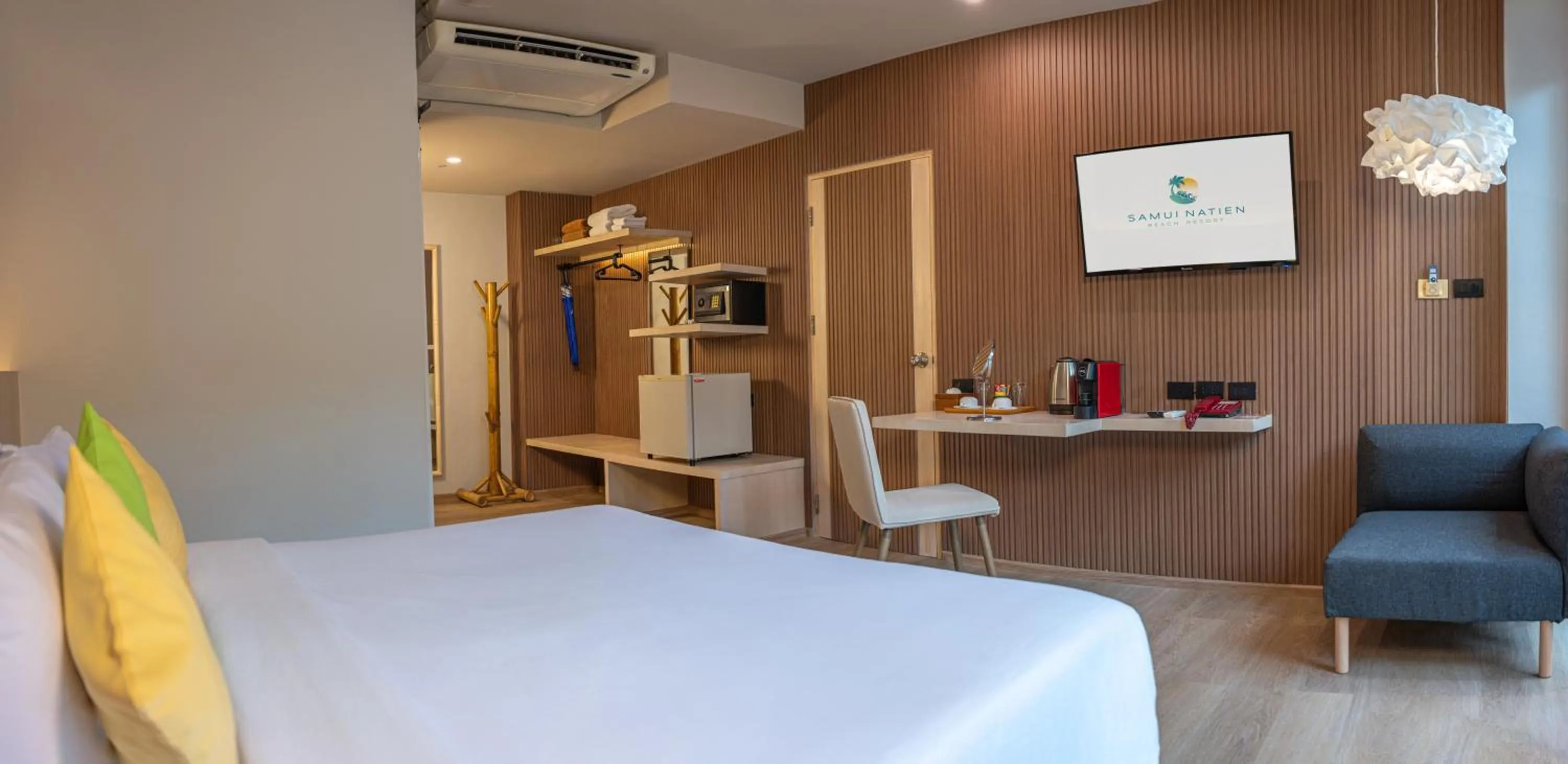 TV and multimedia, Bed in Samui Natien Resort