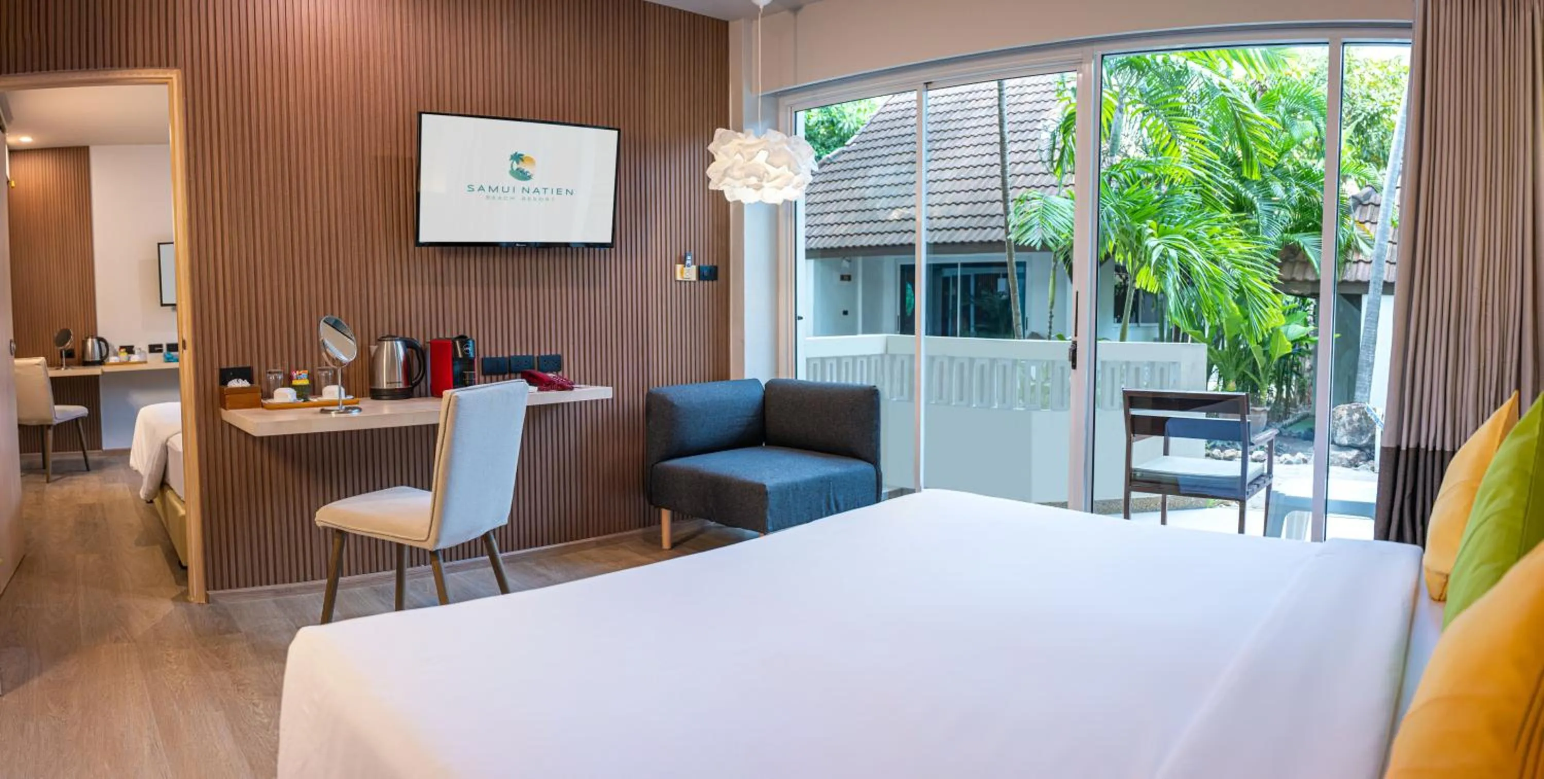 Bed in Samui Natien Resort