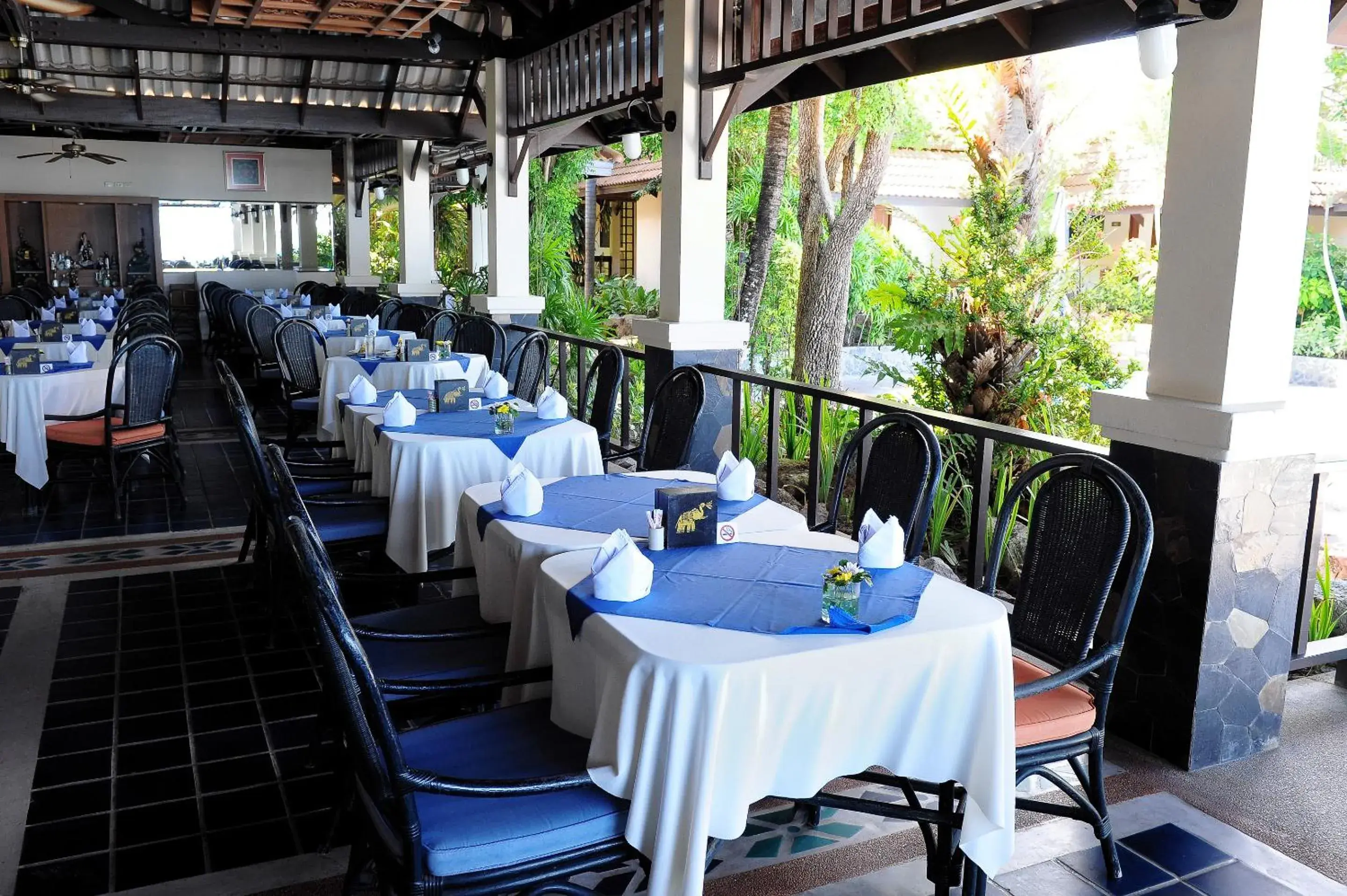 Restaurant/places to eat in Samui Natien Resort Restaurant/places to eat in Samui Natien Resort