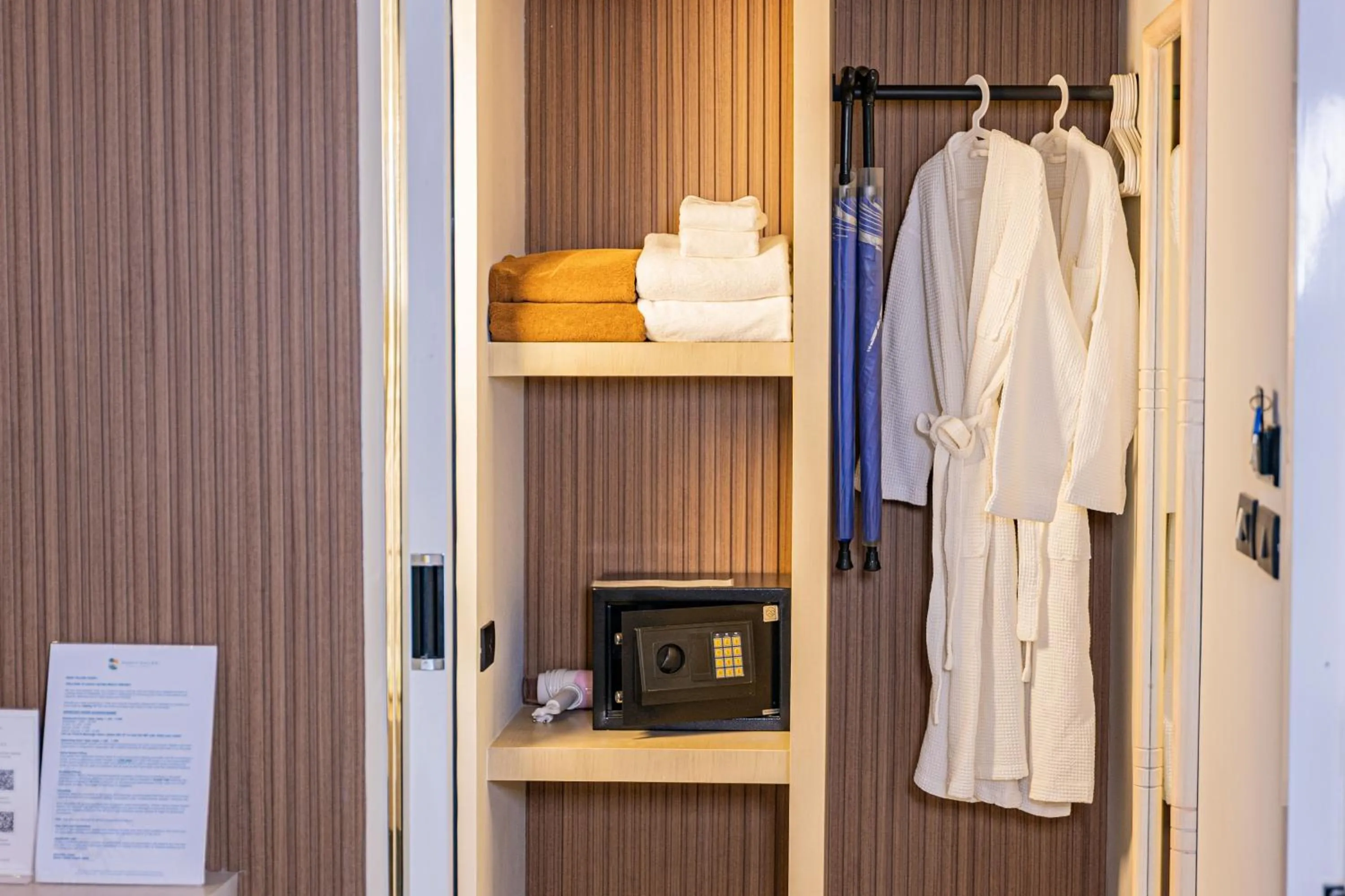 Bed in Samui Natien Resort