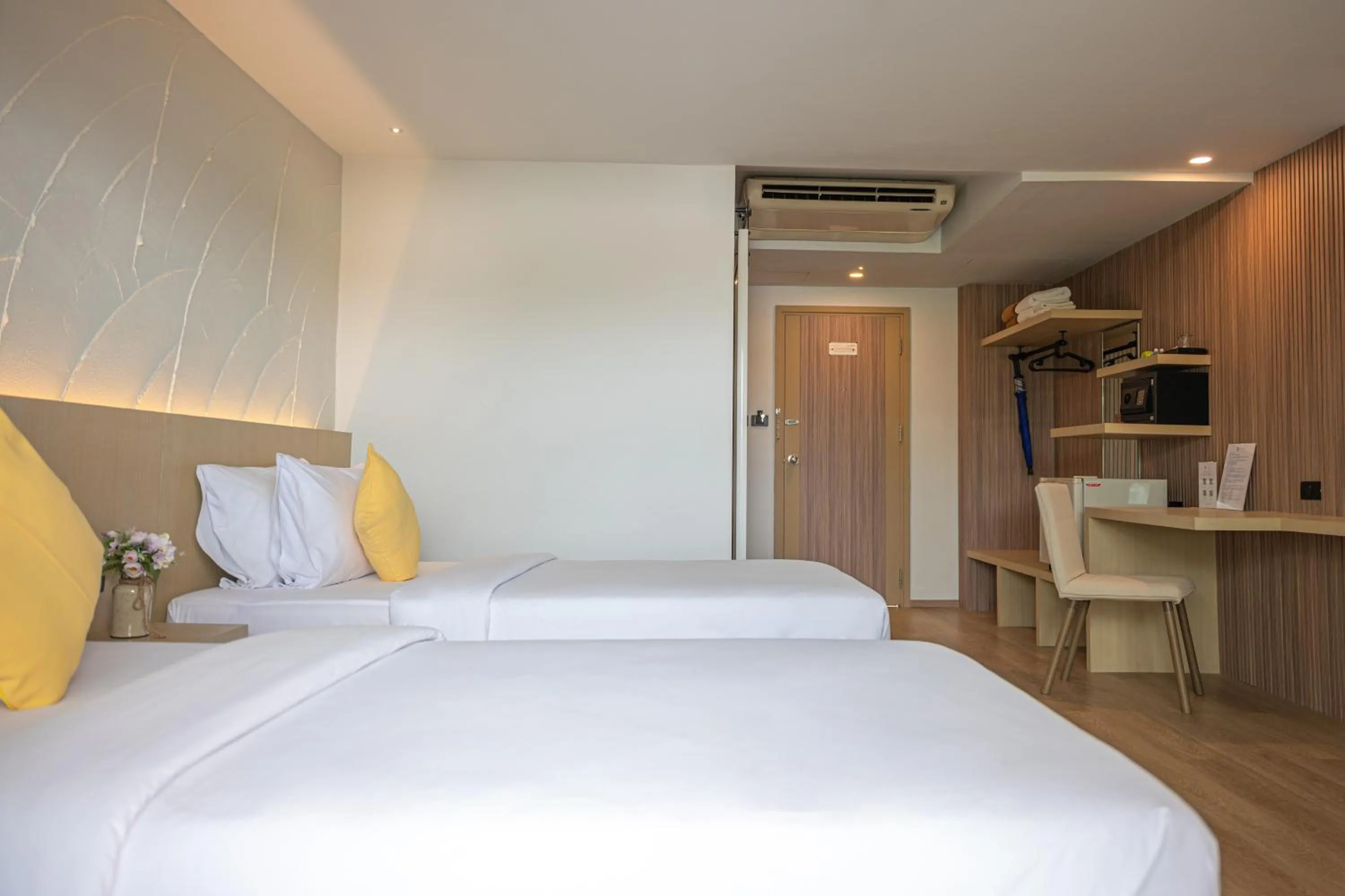 Bed in Samui Natien Resort