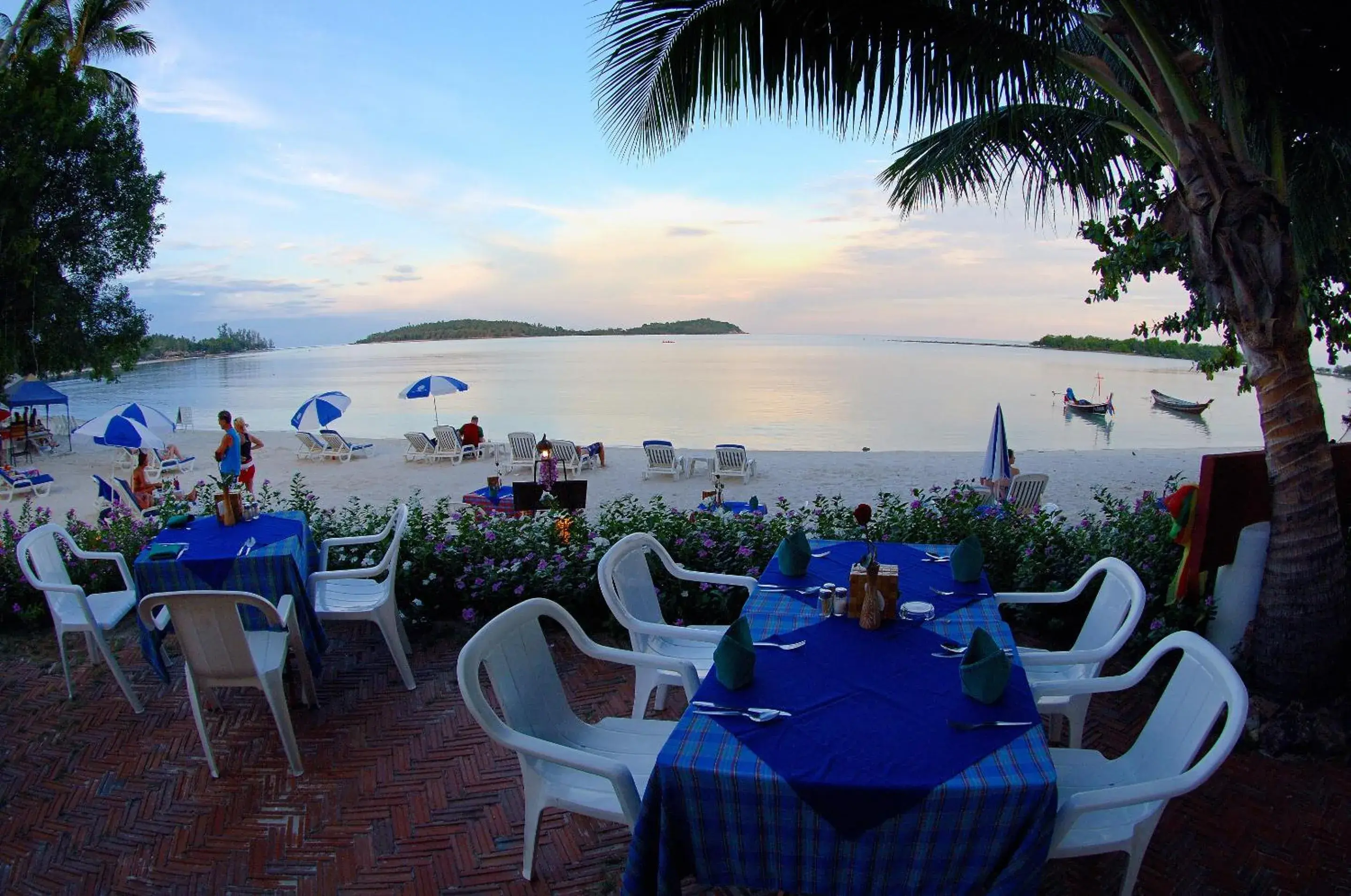 Restaurant/places to eat in Samui Natien Resort Restaurant/places to eat in Samui Natien Resort