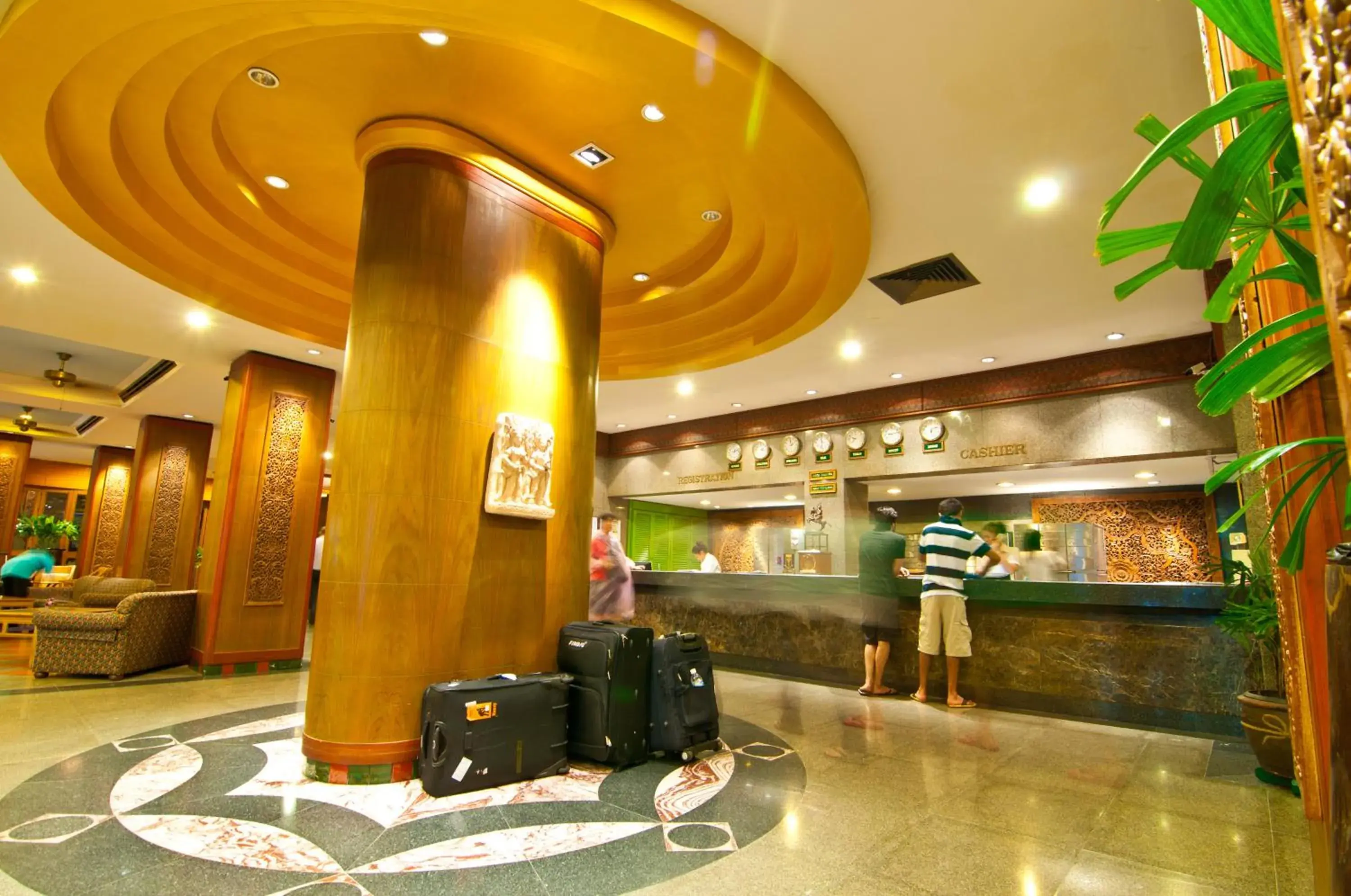 Lobby or reception in Golden Beach Hotel Pattaya Lobby or reception in Golden Beach Hotel Pattaya