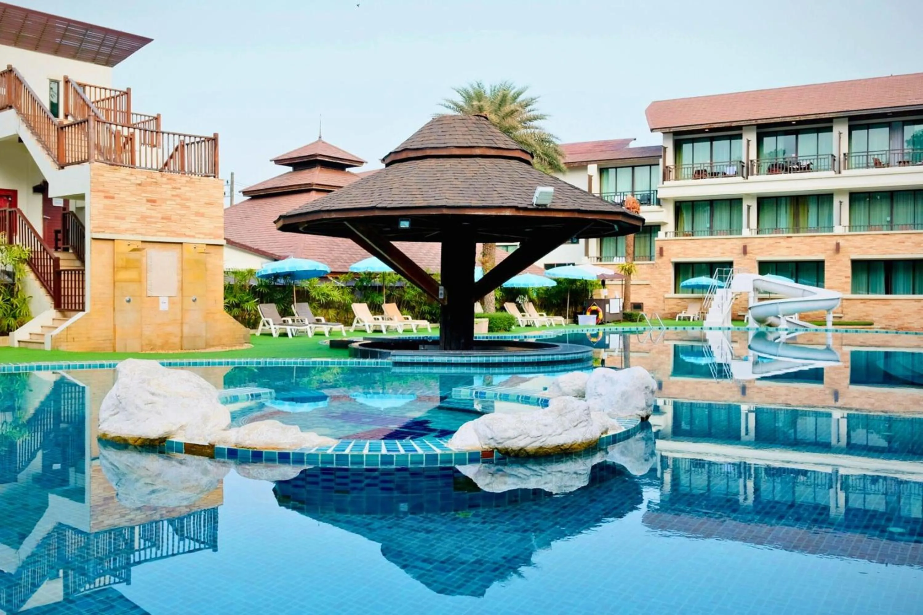 Swimming pool in Kacha Resort & Spa, Koh Chang