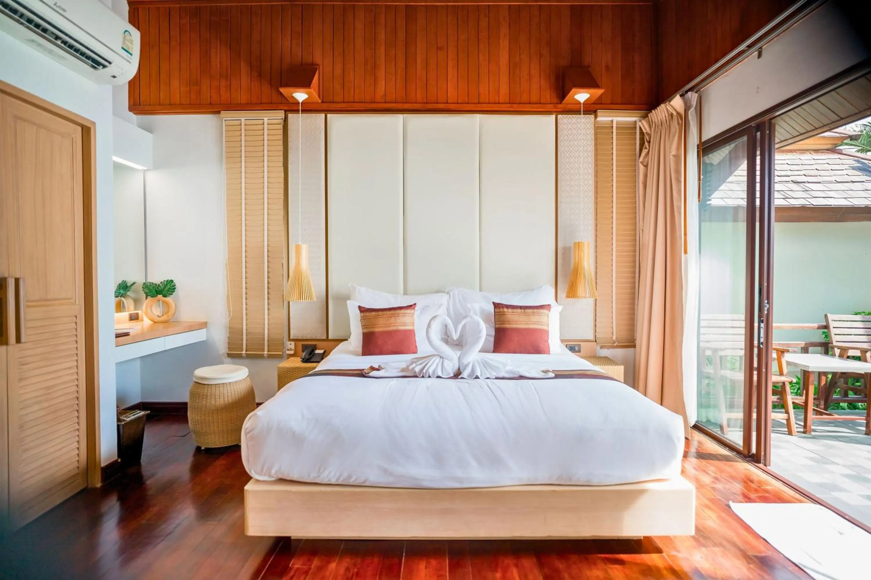 Bed in Kacha Resort & Spa, Koh Chang