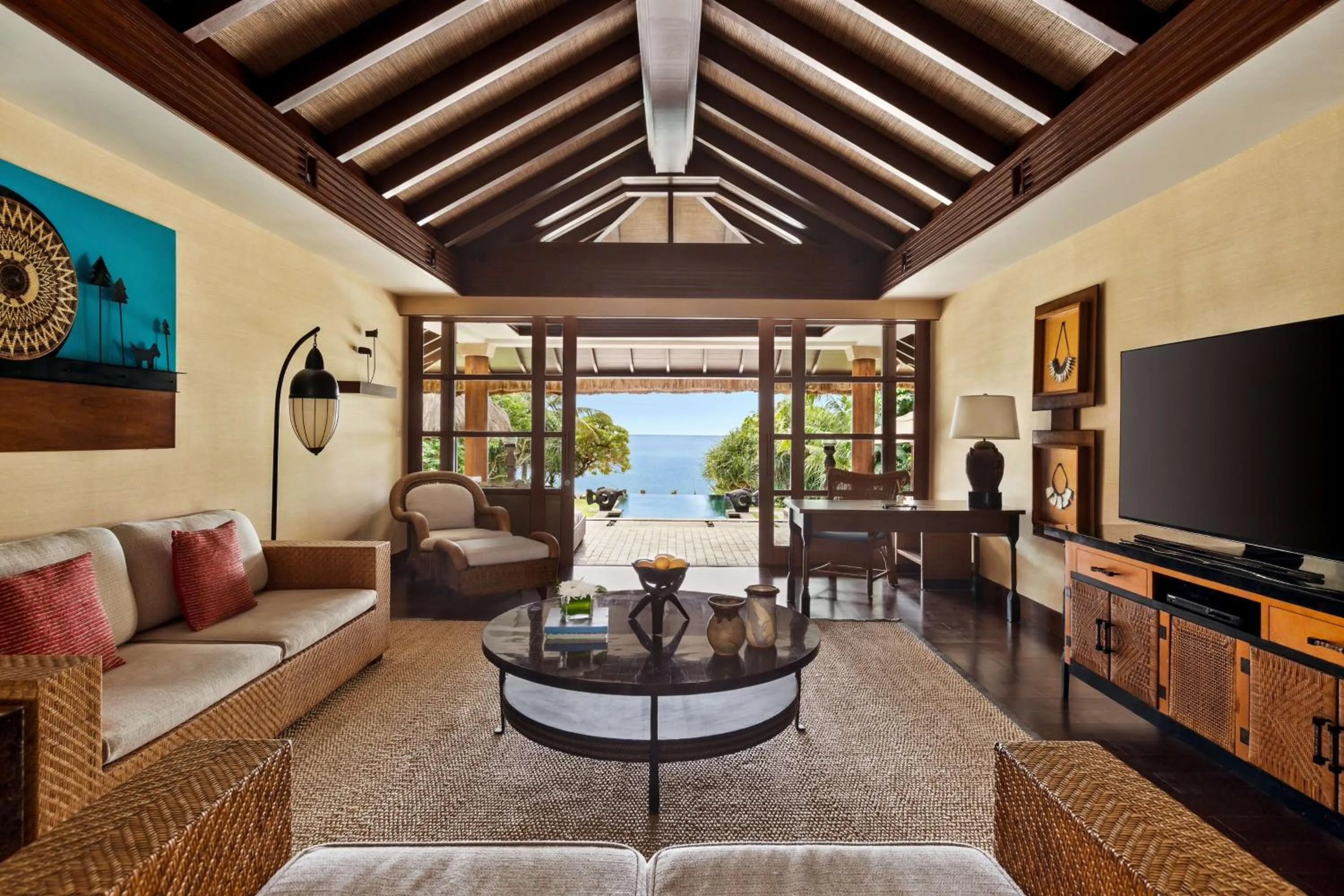 Photo of the whole room in Shangri-La Boracay