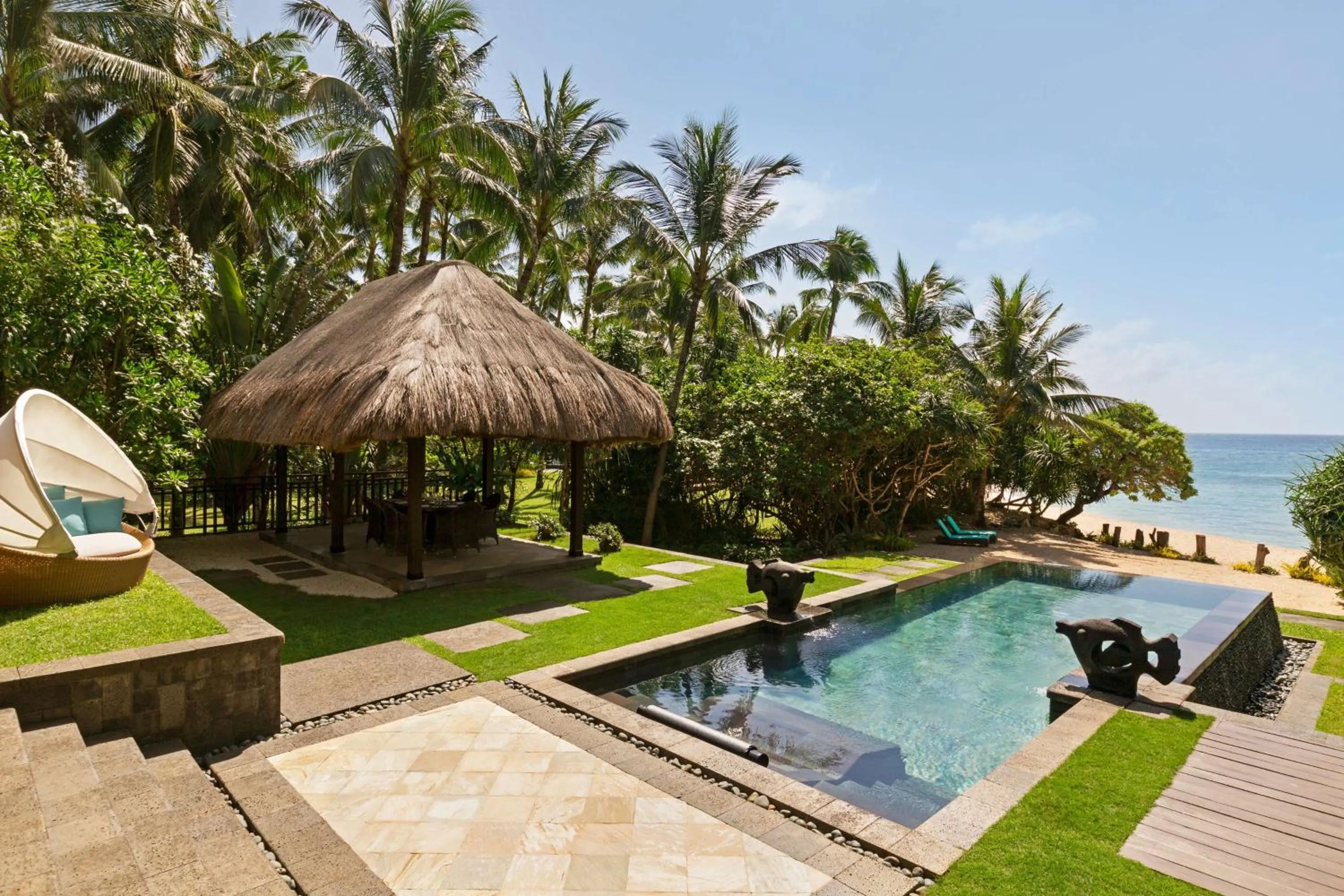 Photo of the whole room in Shangri-La Boracay