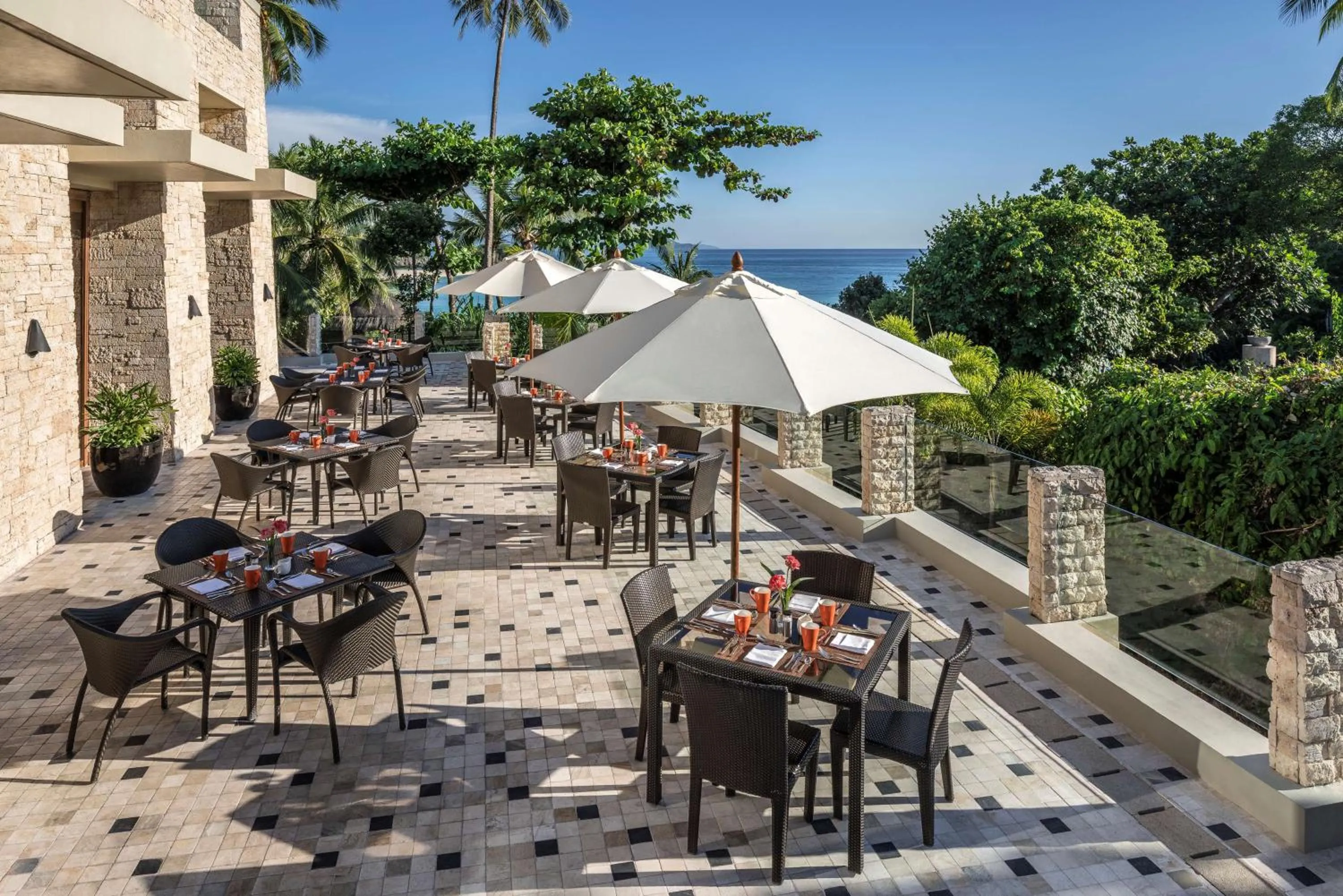 Restaurant/places to eat in Shangri-La Boracay