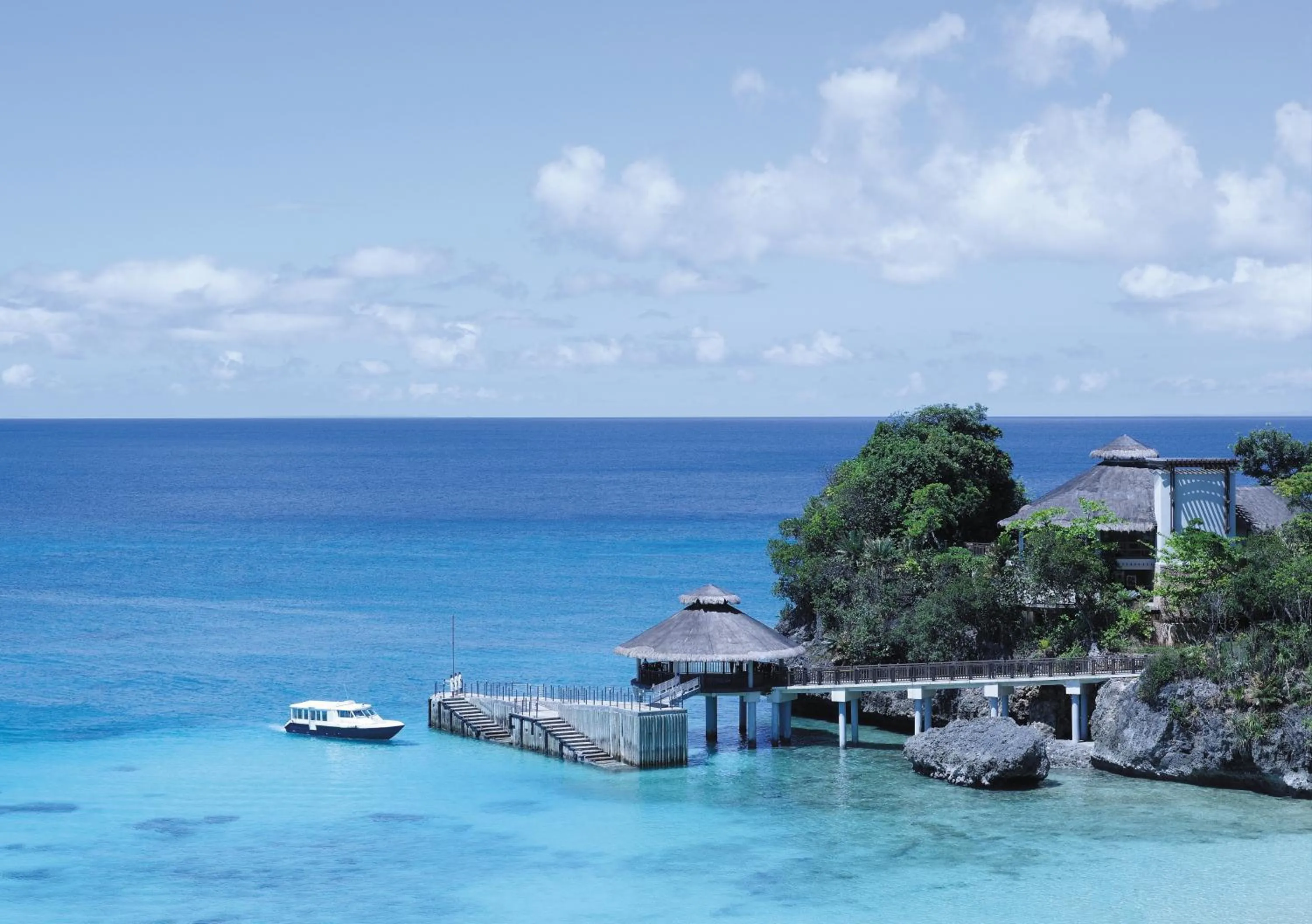 Facade/entrance in Shangri-La Boracay