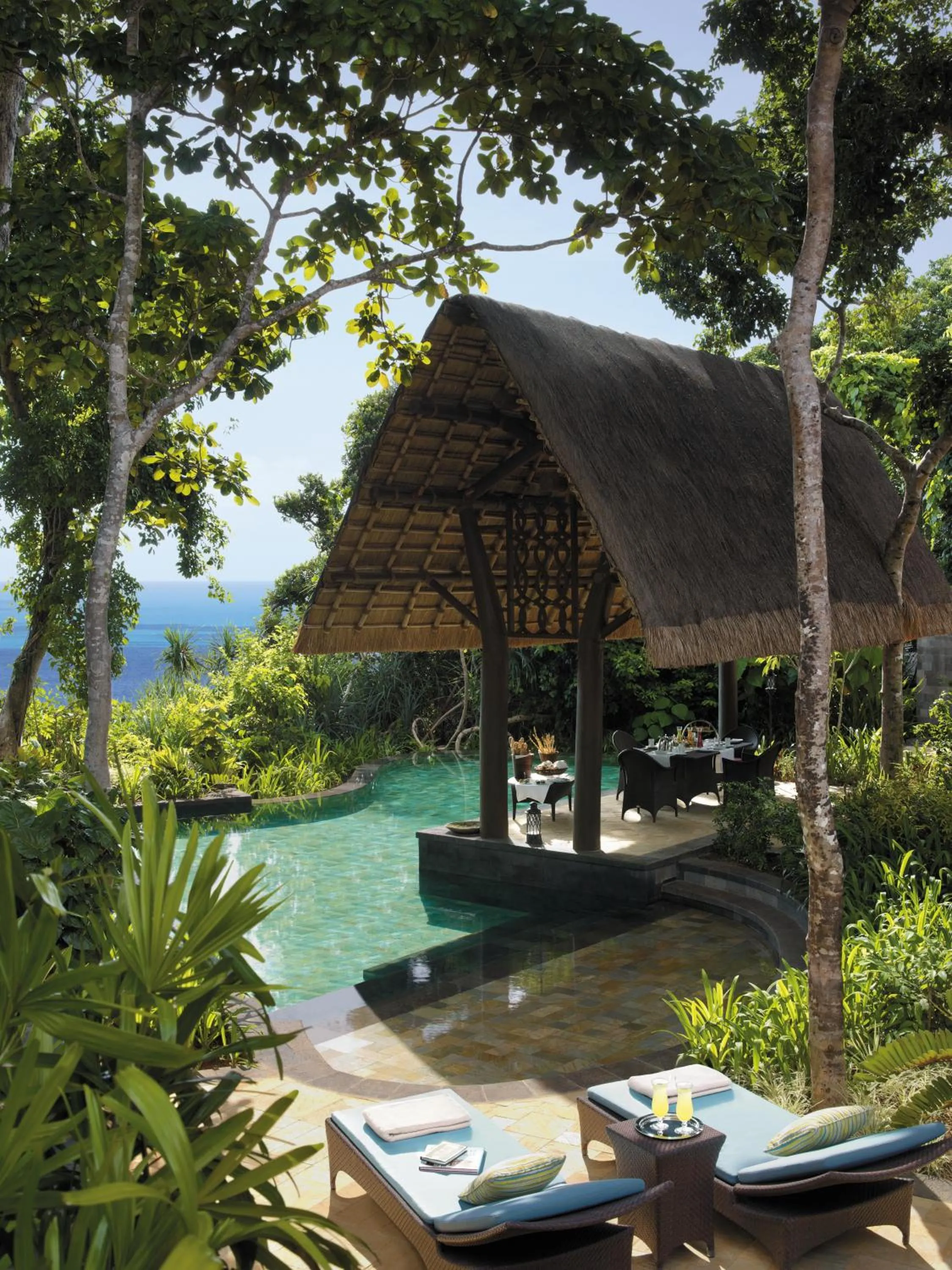 Swimming pool in Shangri-La Boracay