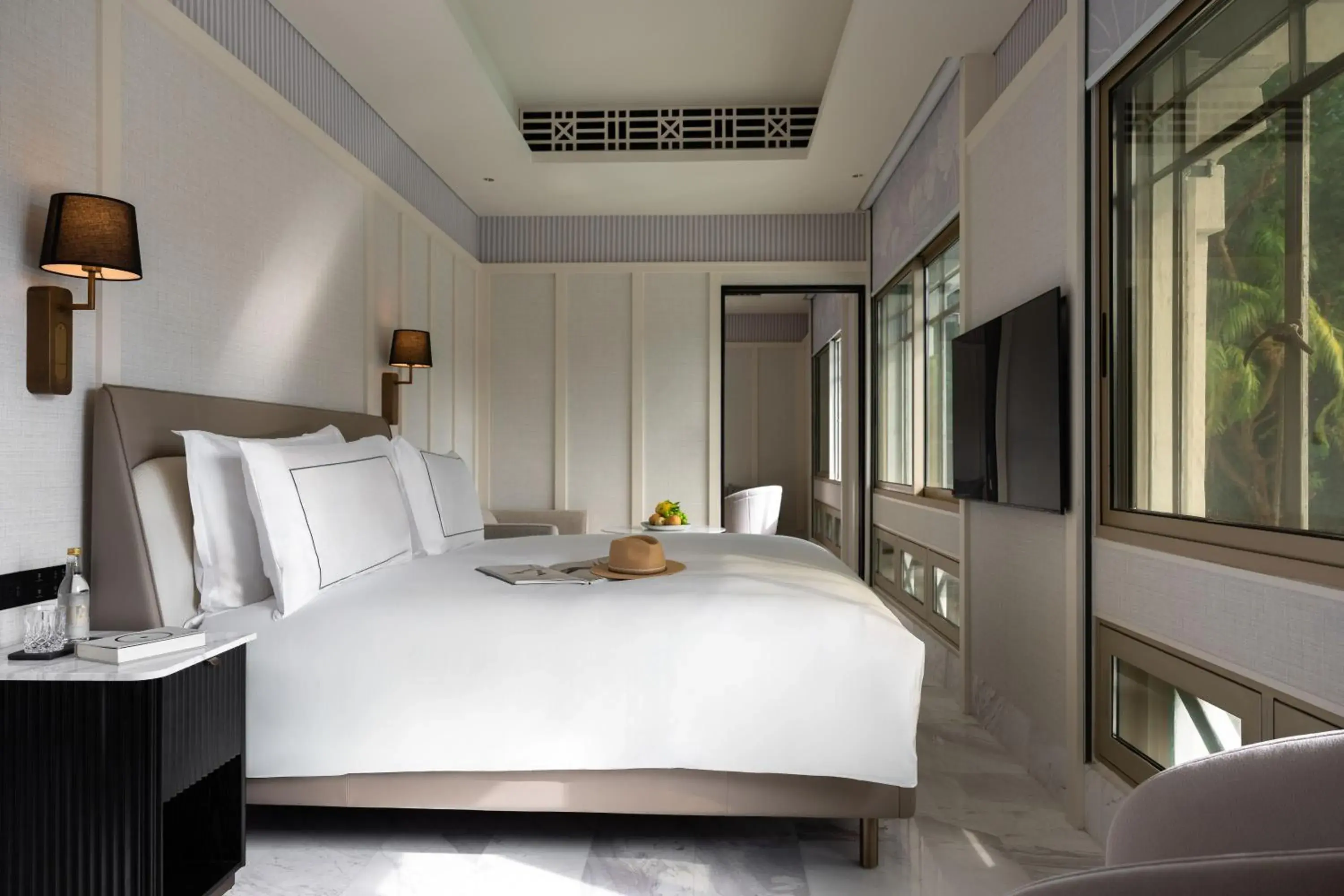 View (from property/room), Bed in METT Singapore View (from property/room), Bed in METT Singapore