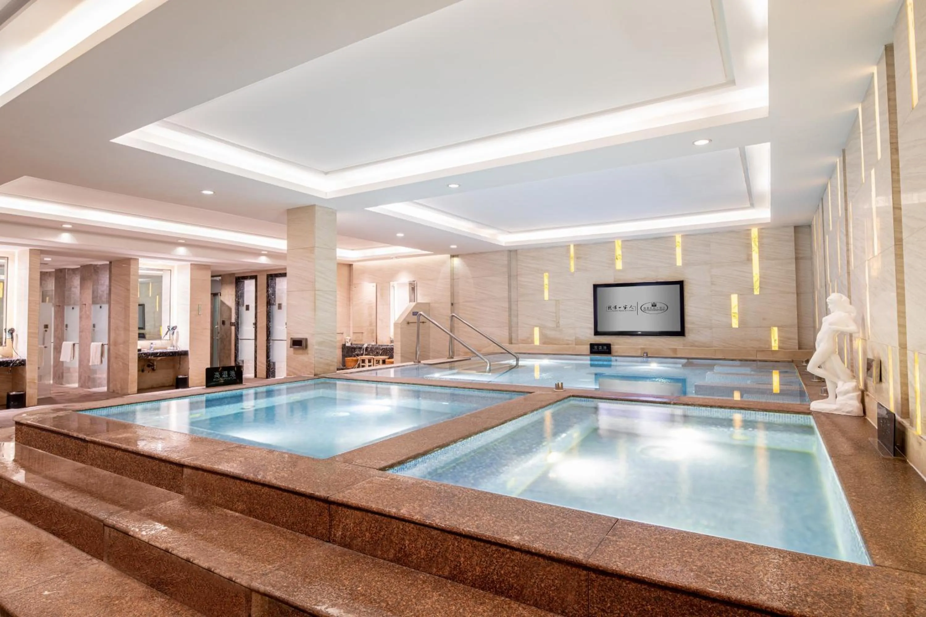 Qingdao Seaview Garden Hotel